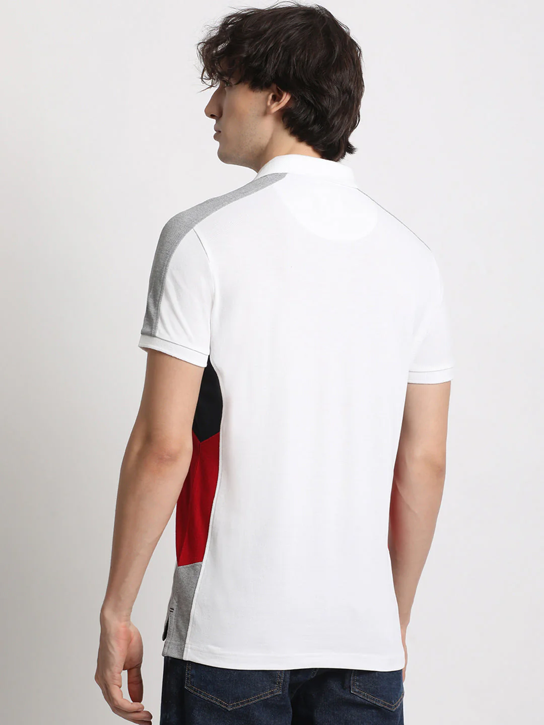 Men White Colourblocked Slim Fit Polo Collar T-shirt - Image 4