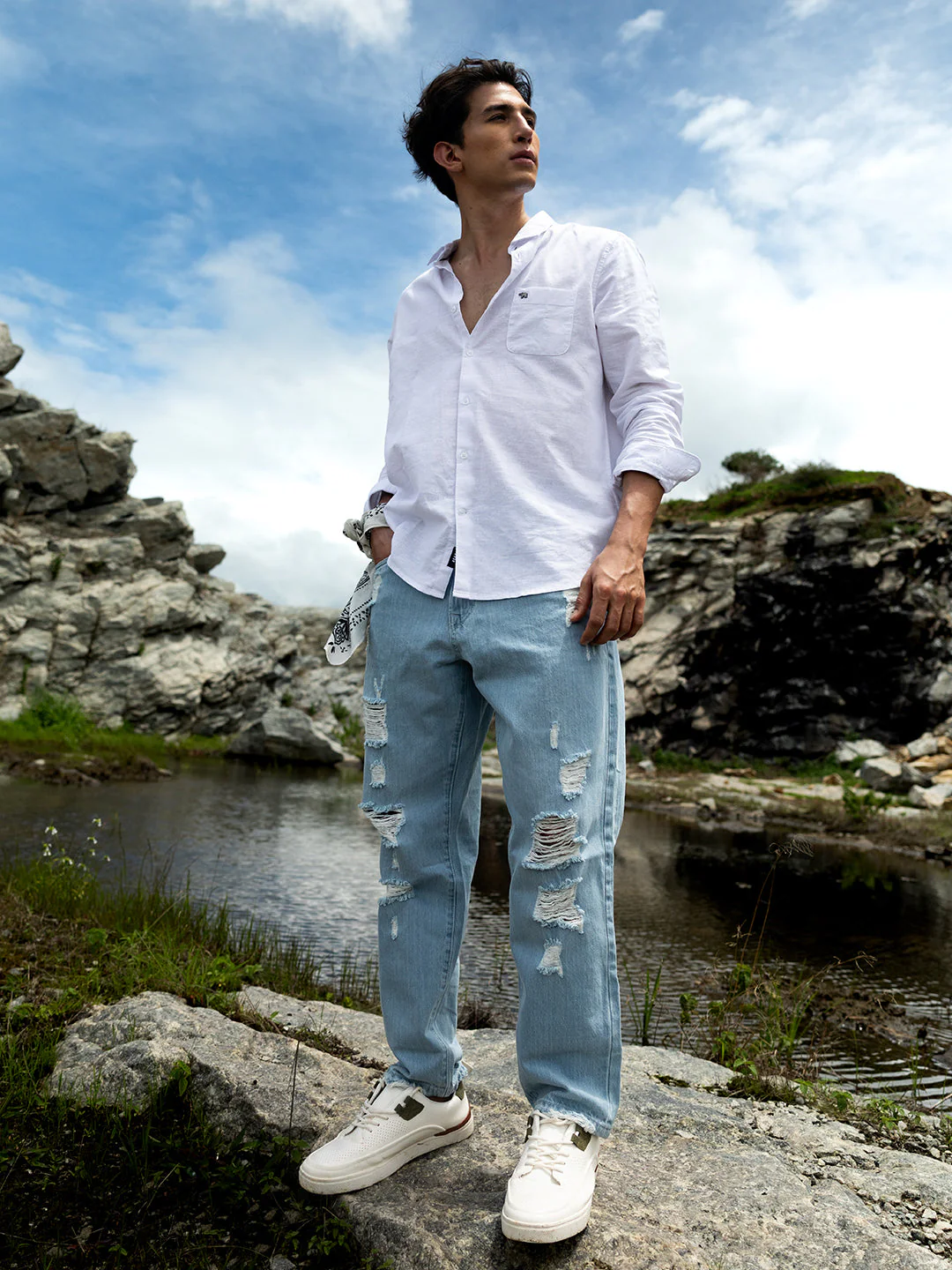 Men White Cotton Linen Slim Fit Solid Casual Shirt - Image 2