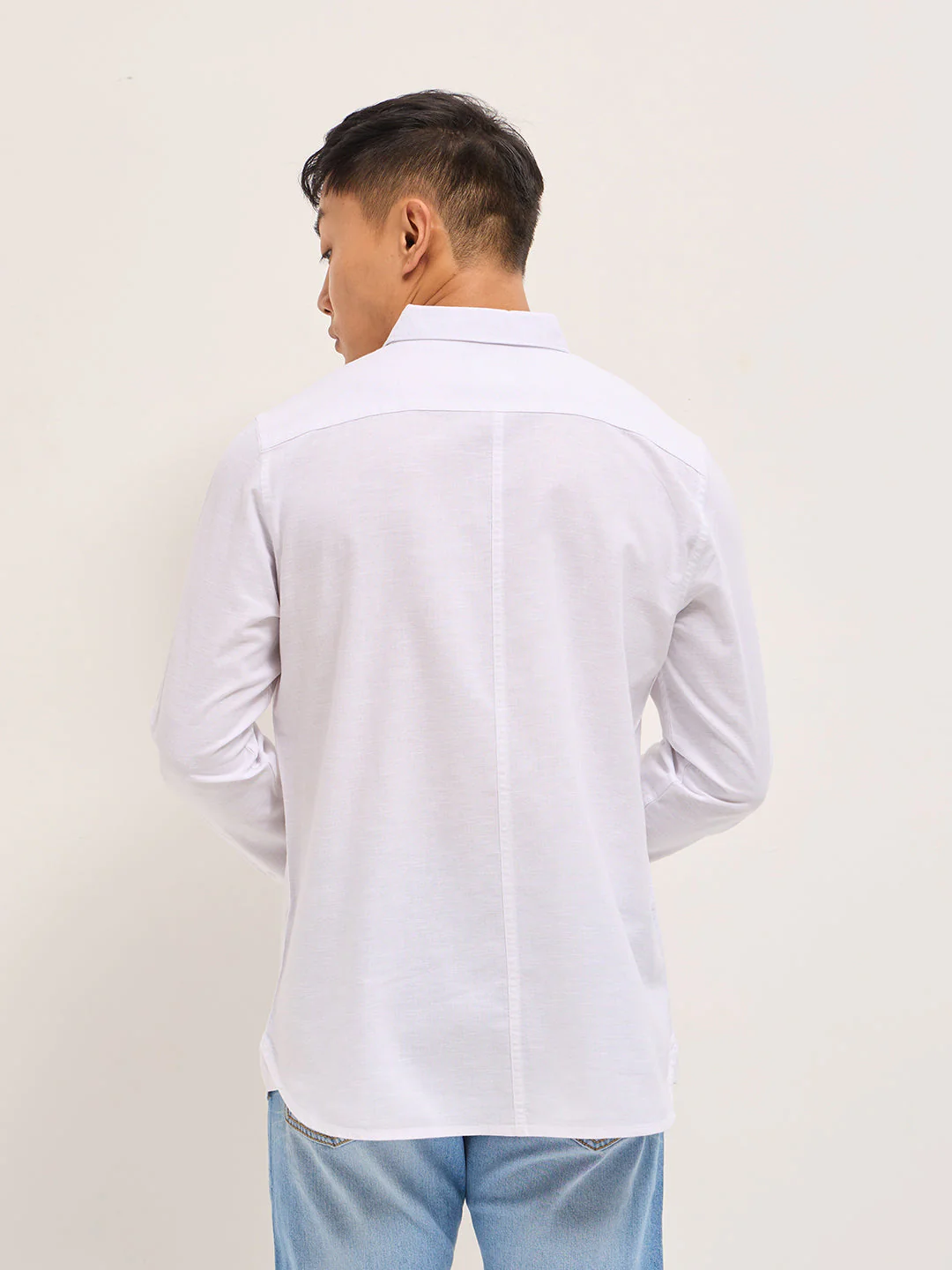 Men White Cotton Linen Slim Fit Solid Casual Shirt - Image 4