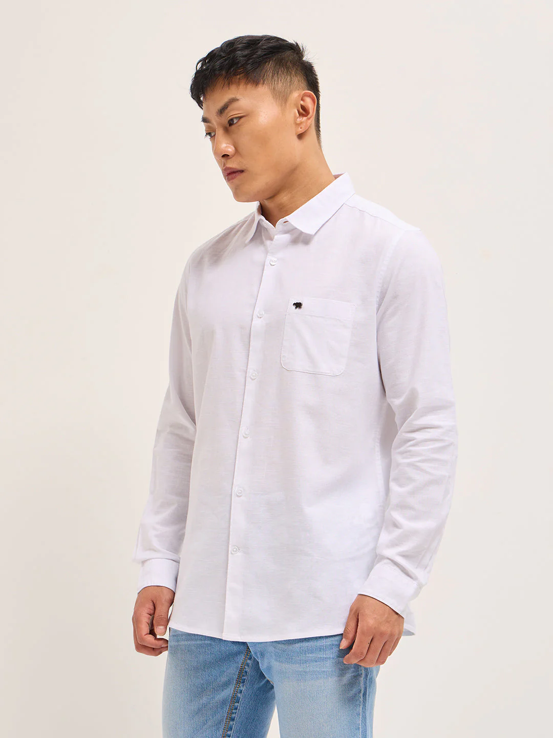 Men White Cotton Linen Slim Fit Solid Casual Shirt - Image 5