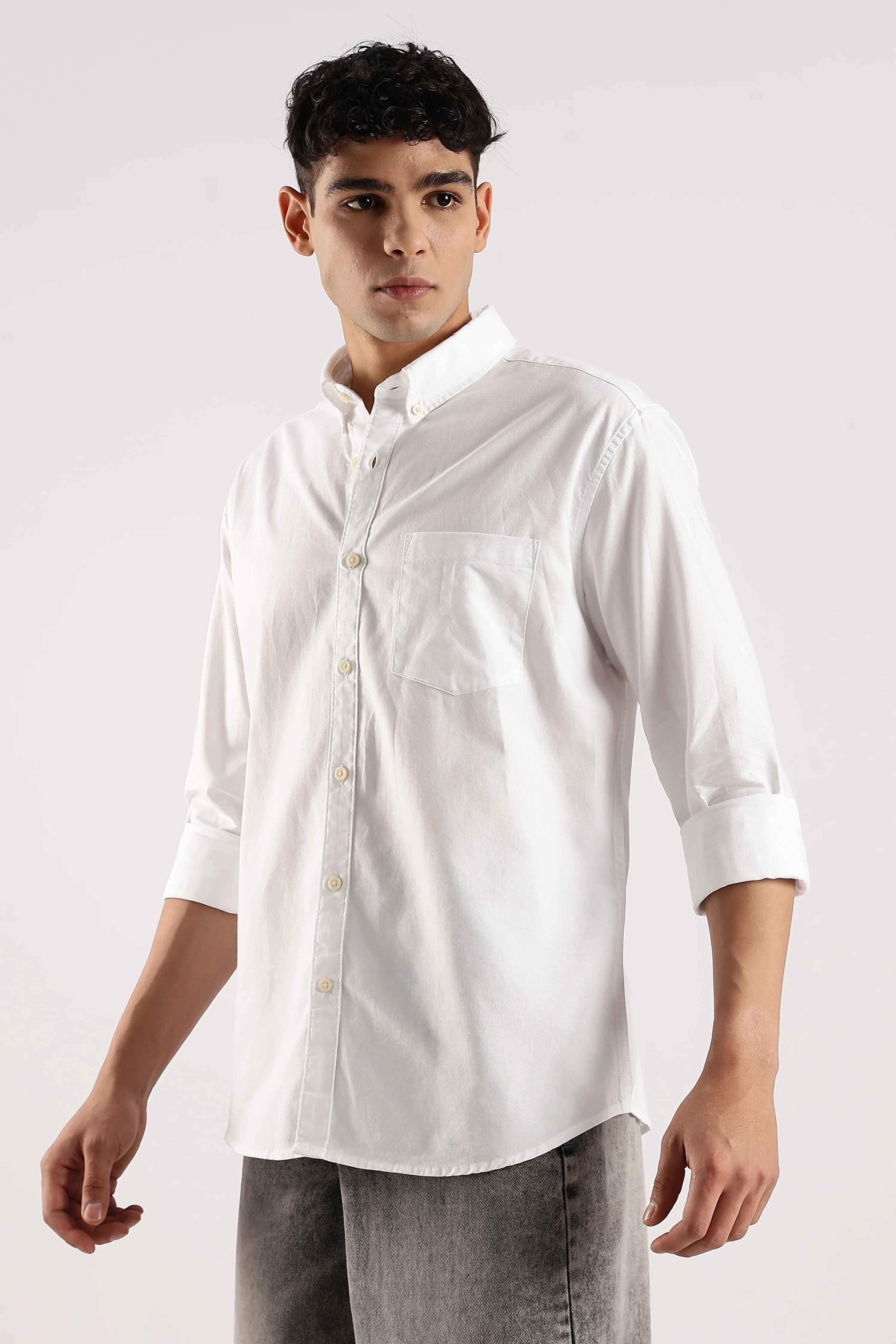 Men White Cotton Oxford Shirt - Image 4