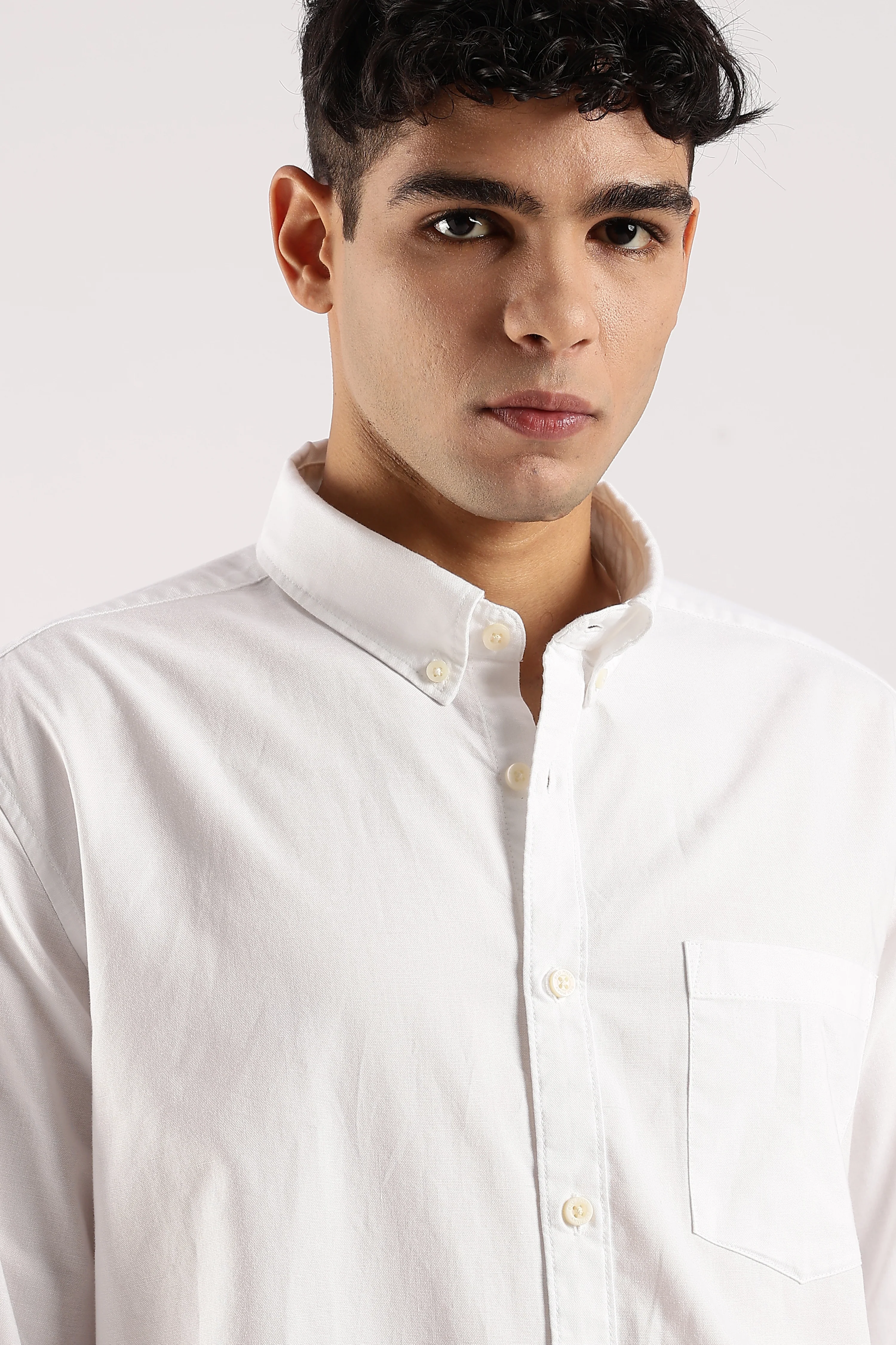 Men White Cotton Oxford Shirt - Image 5
