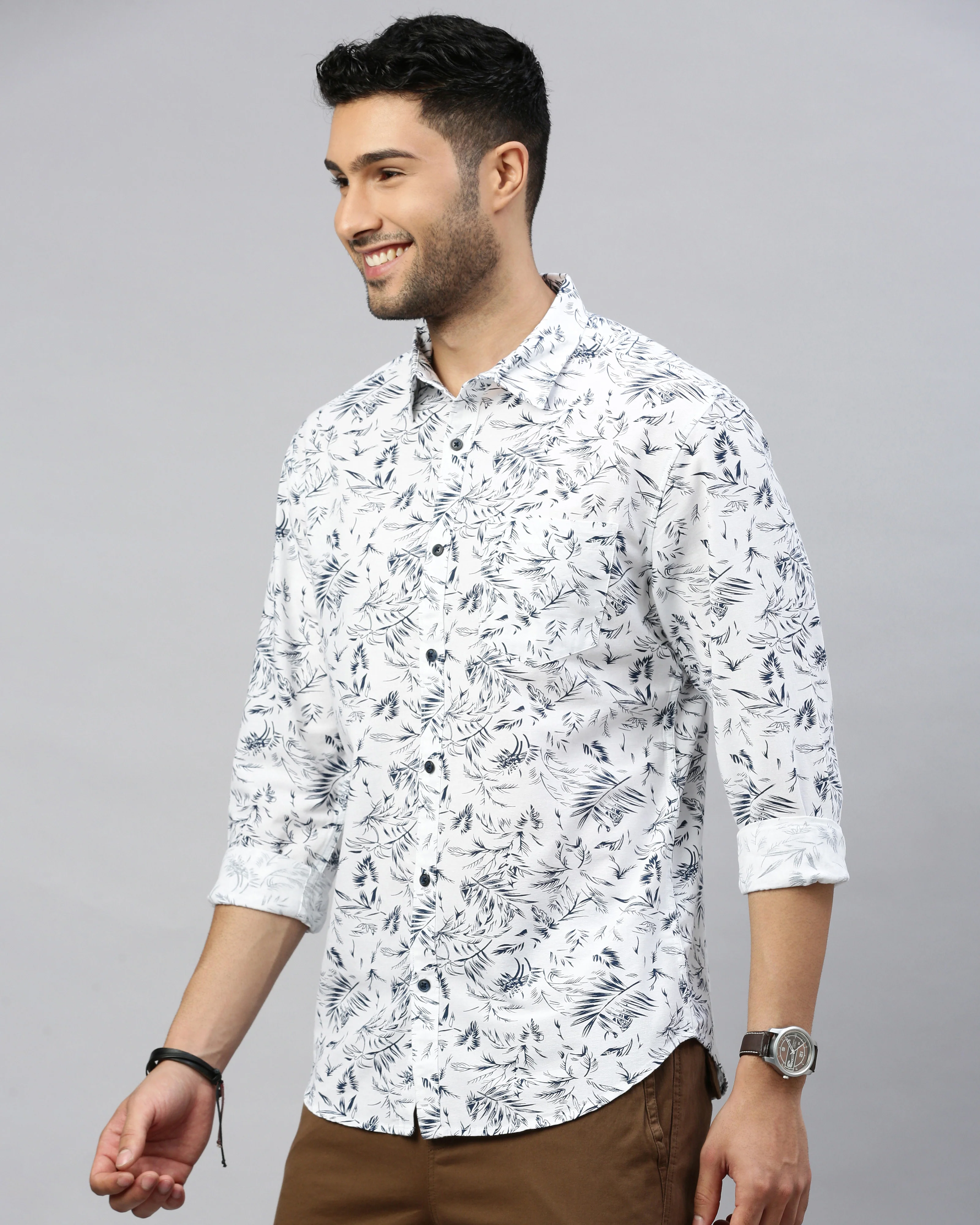 Men White Cotton Slim Shirt - Image 3