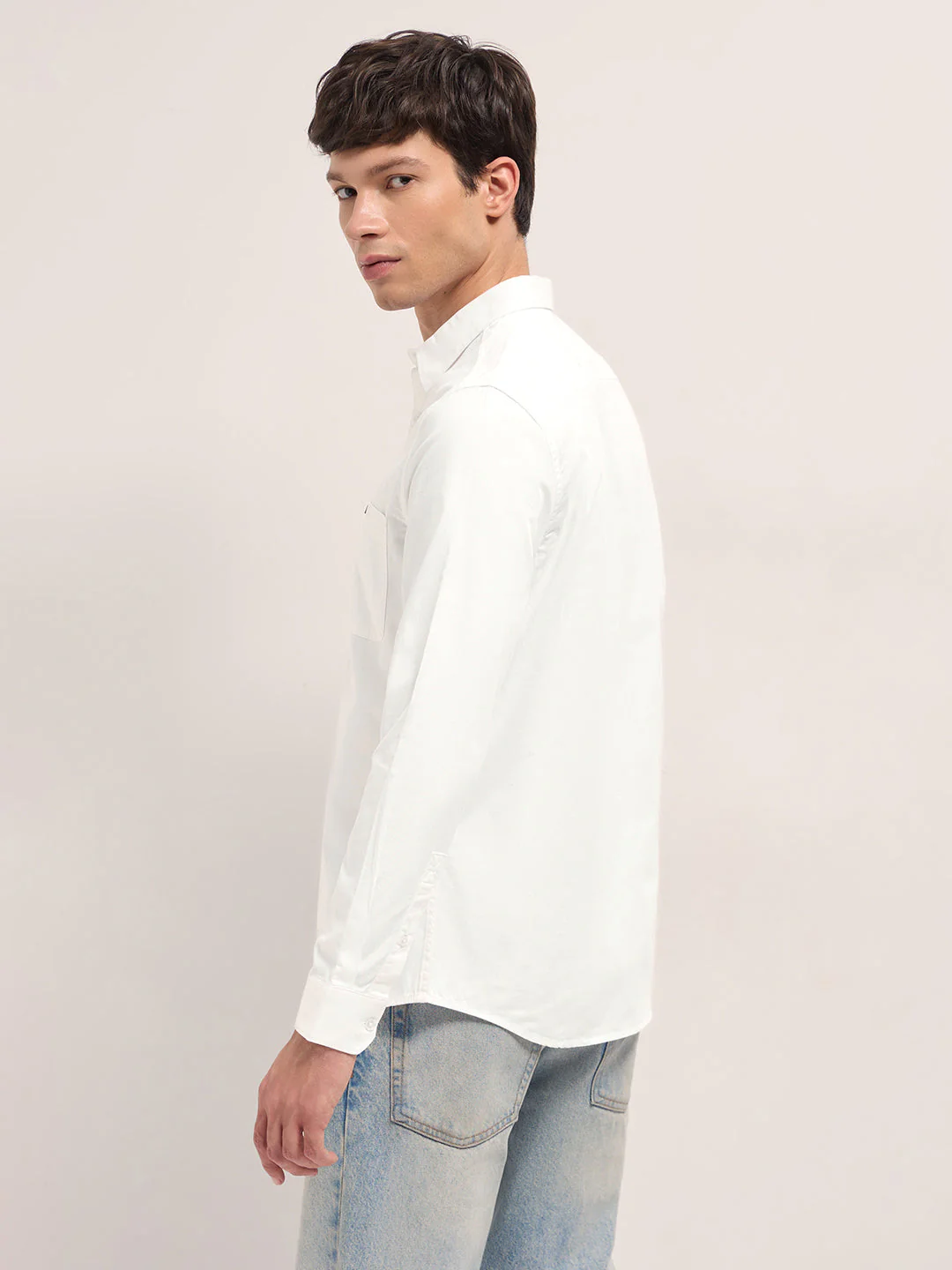 Men White Cotton Solid Slim Fit Casual Shirt - Image 2
