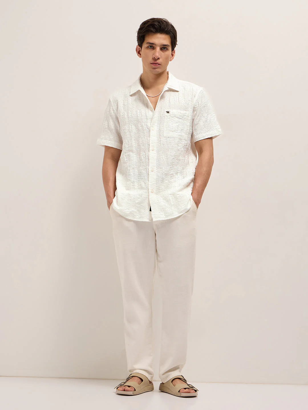 Men White Crinkle Textured Regular Fit Half-Sleeve Casual Shirt - Image 4