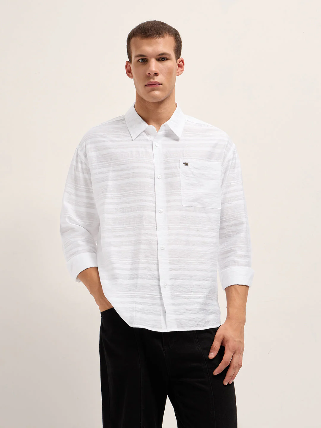 Men White Crinkled Horizontal Textured Stripe Relaxed Fit Casual Shirt - Image 4
