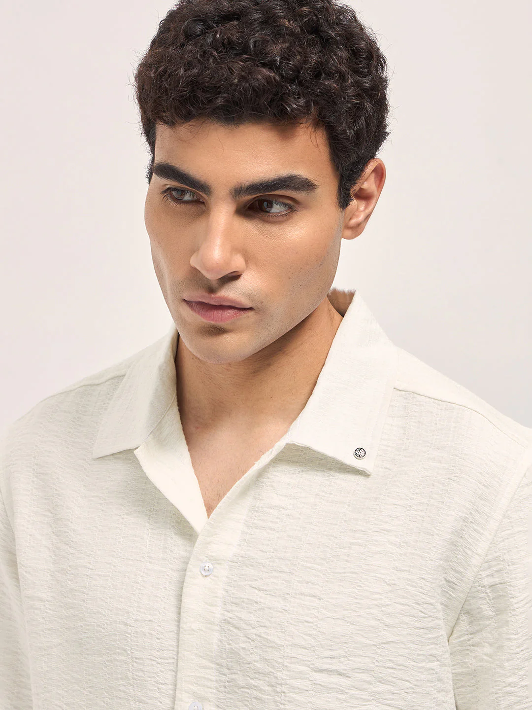 Men White Crinkled Textured Regular Fit Half-Sleeve Casual Shirt - Image 5