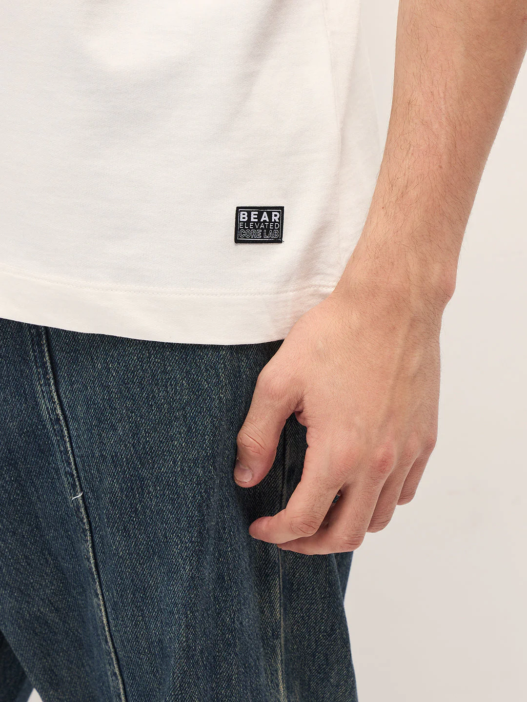 Men White Graphic Overlapping Text Oversize Crew Neck T-shirt - Image 6