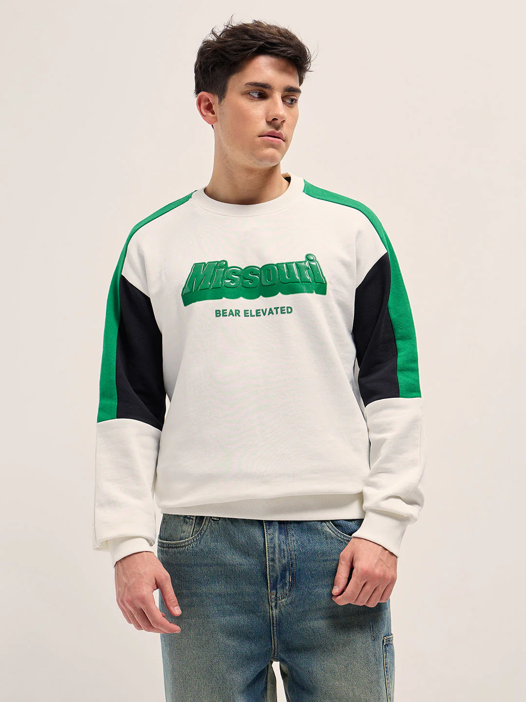 Men White Graphic Printed Relax Fit Crew Neck Sweatshirt - Image 6