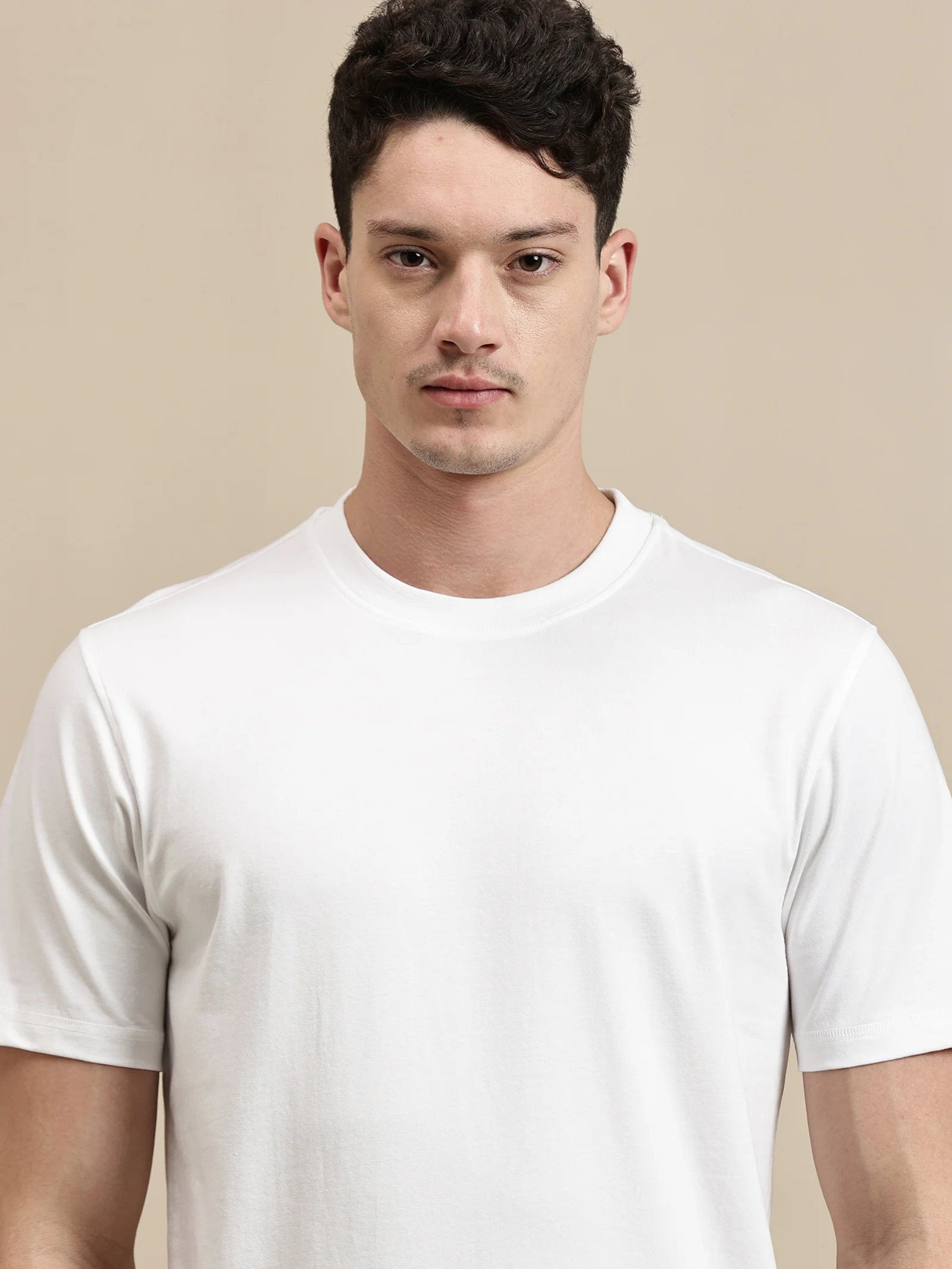 Men White Half Sleeve T-Shirt - Image 4