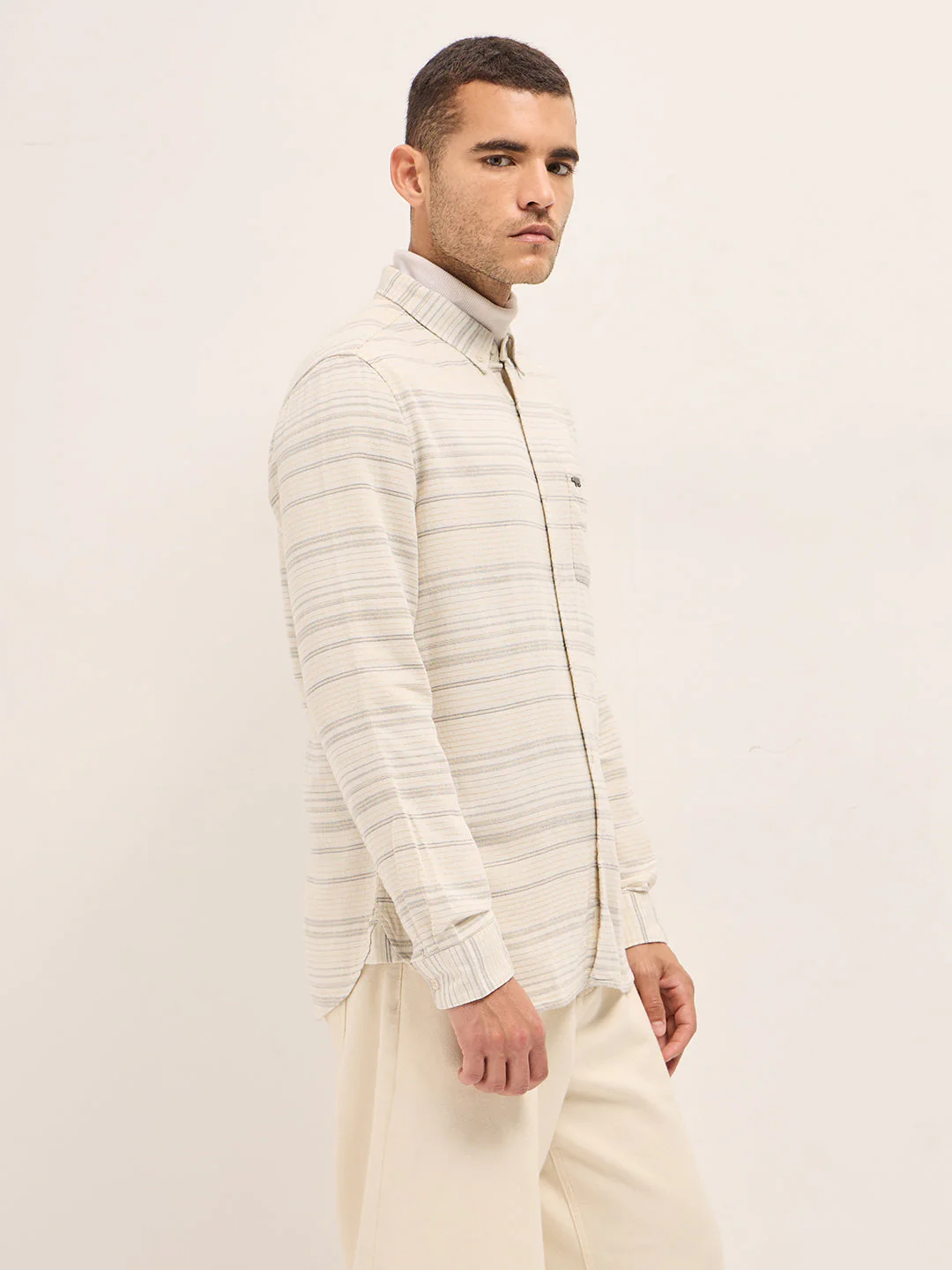 Men White Horizontal Stripe Slim Fit Casual Shirt - Image 3