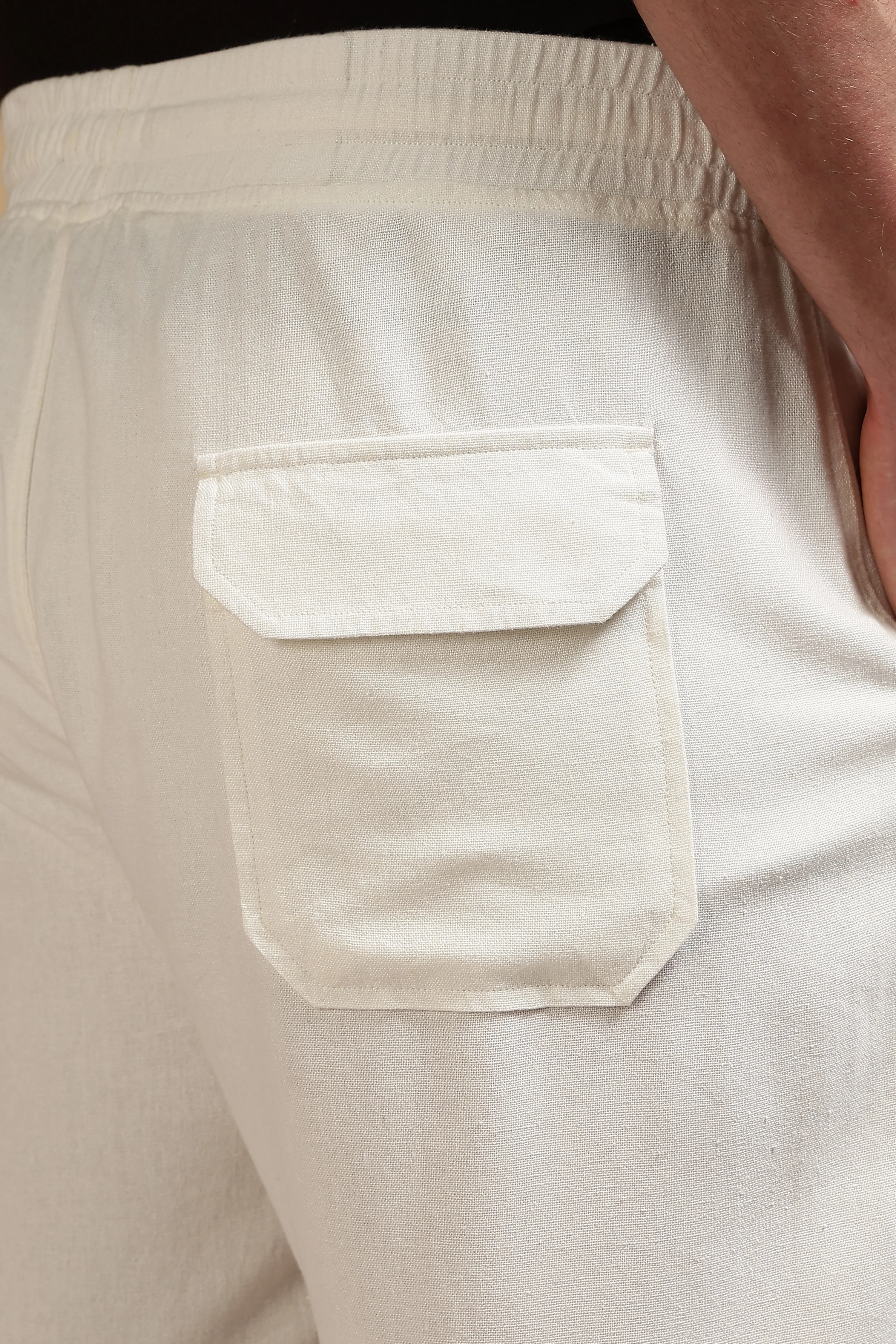 Men White Linen Blend Loose Fit Drawcord Trousers - Image 9