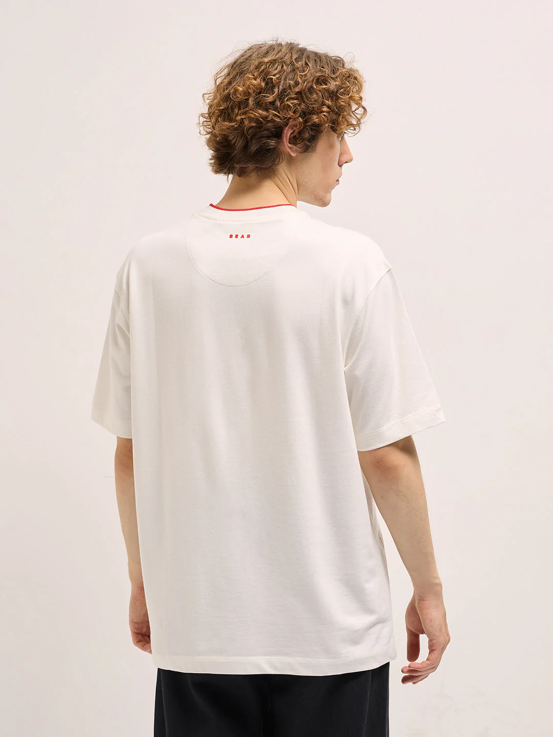 Men White Oversize Graphic Design Crew Neck T-shirt - Image 2