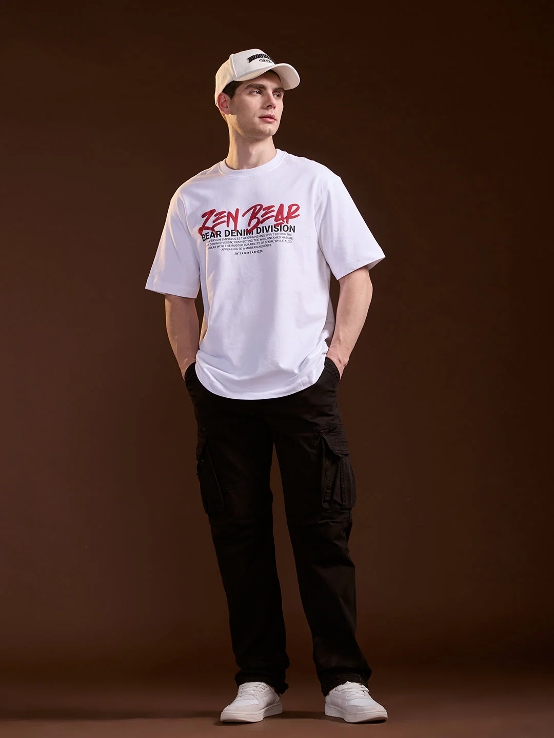 Men White Oversize Graphic Print Crew Neck T-shirt - Image 4