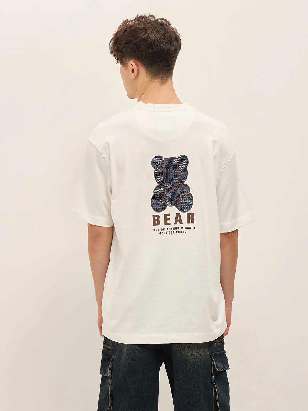Men White Oversize Graphic Printed Crew Neck T-shirt - Image 2