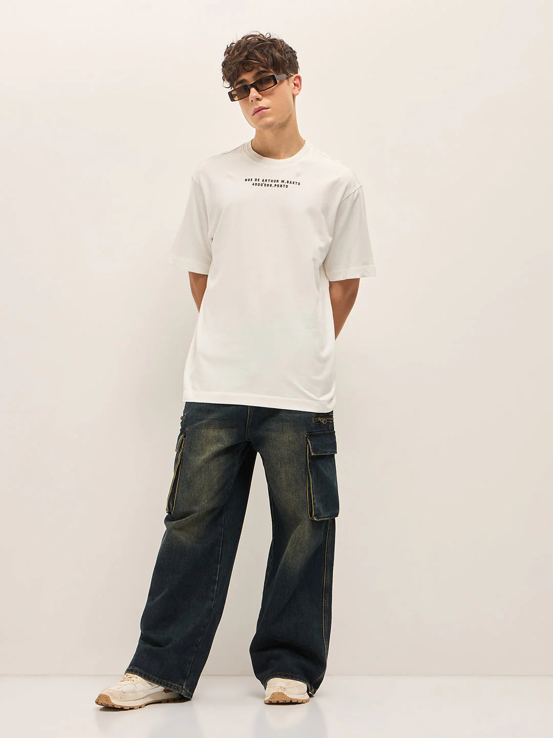 Men White Oversize Graphic Printed Crew Neck T-shirt - Image 4