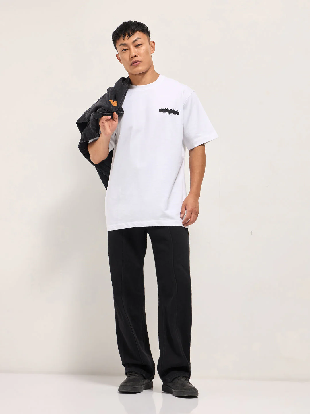 Men White Oversize T-Shirt - Image 4