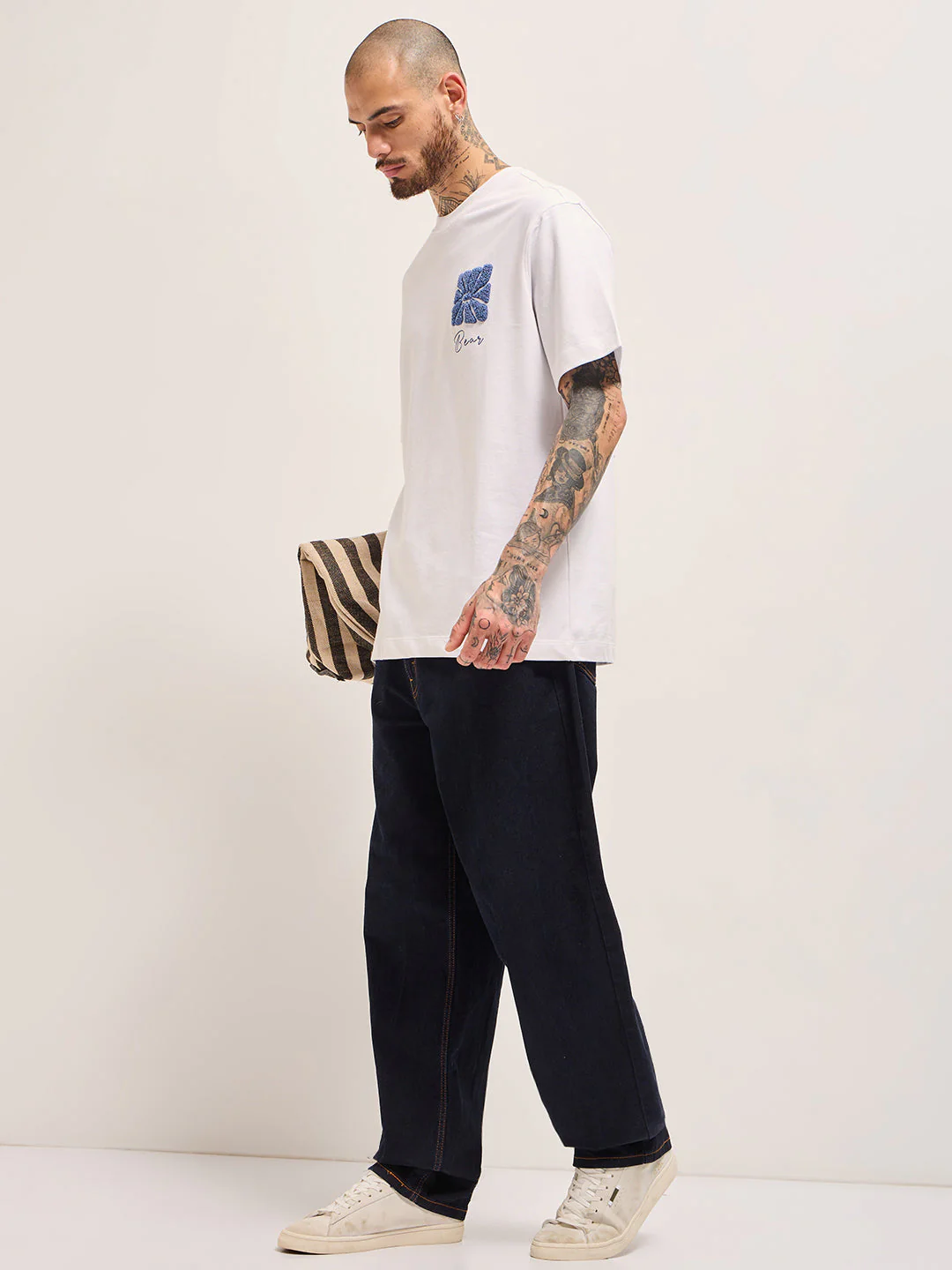 Men White Oversize T-Shirt - Image 4