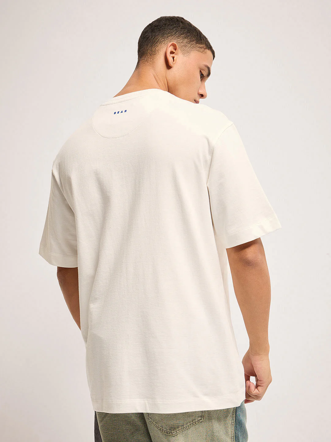 Men White Oversized Graphic T-Shirt - Image 2