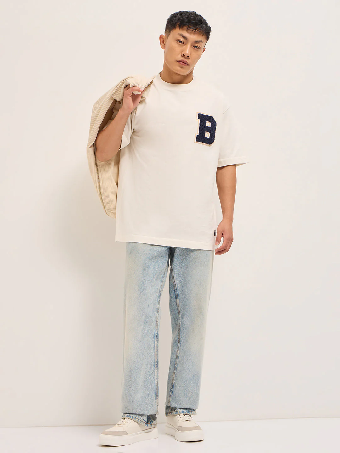 Men White Oversized Graphic T-Shirt - Image 4