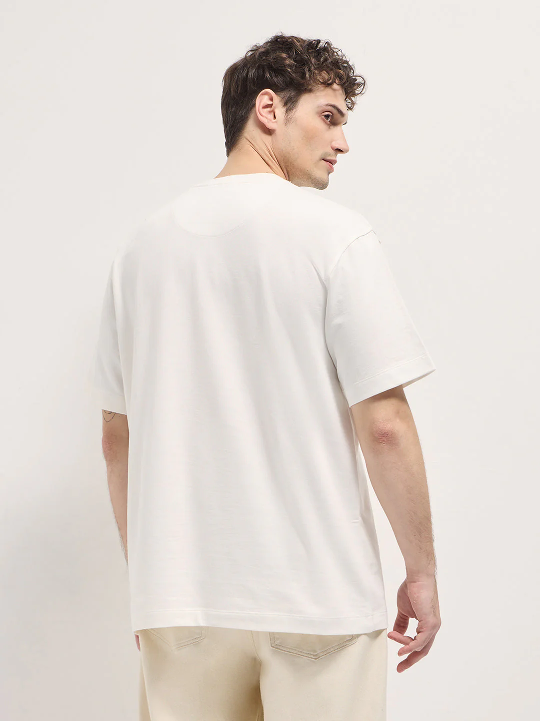 Men White Patch 'BEAR' - Image 2