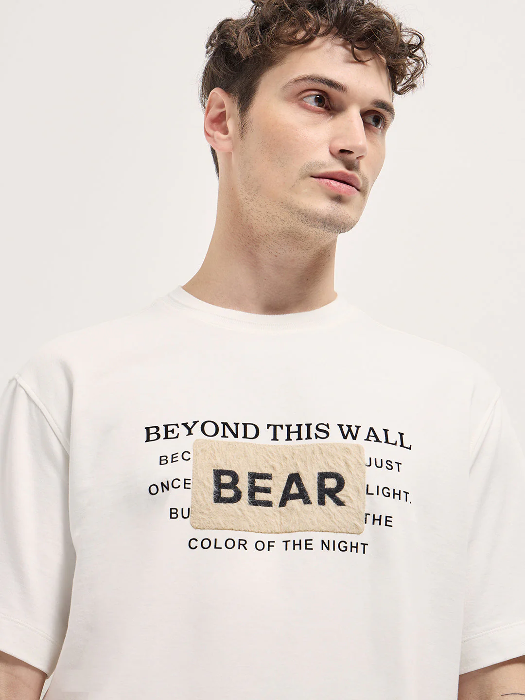 Men White Patch 'BEAR' - Image 5