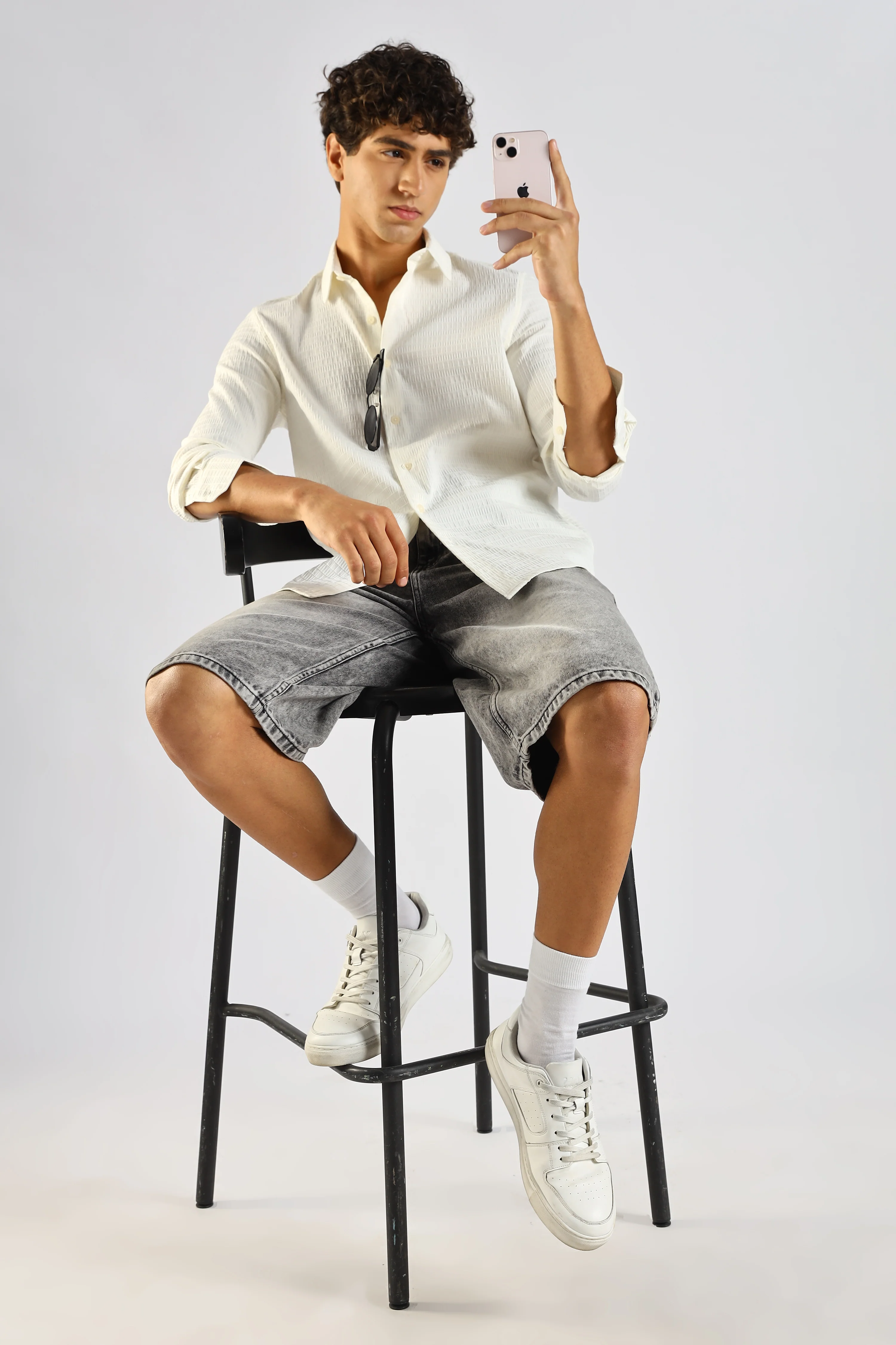 Men White Poly Blend Slim Fit Shirt - Image 12