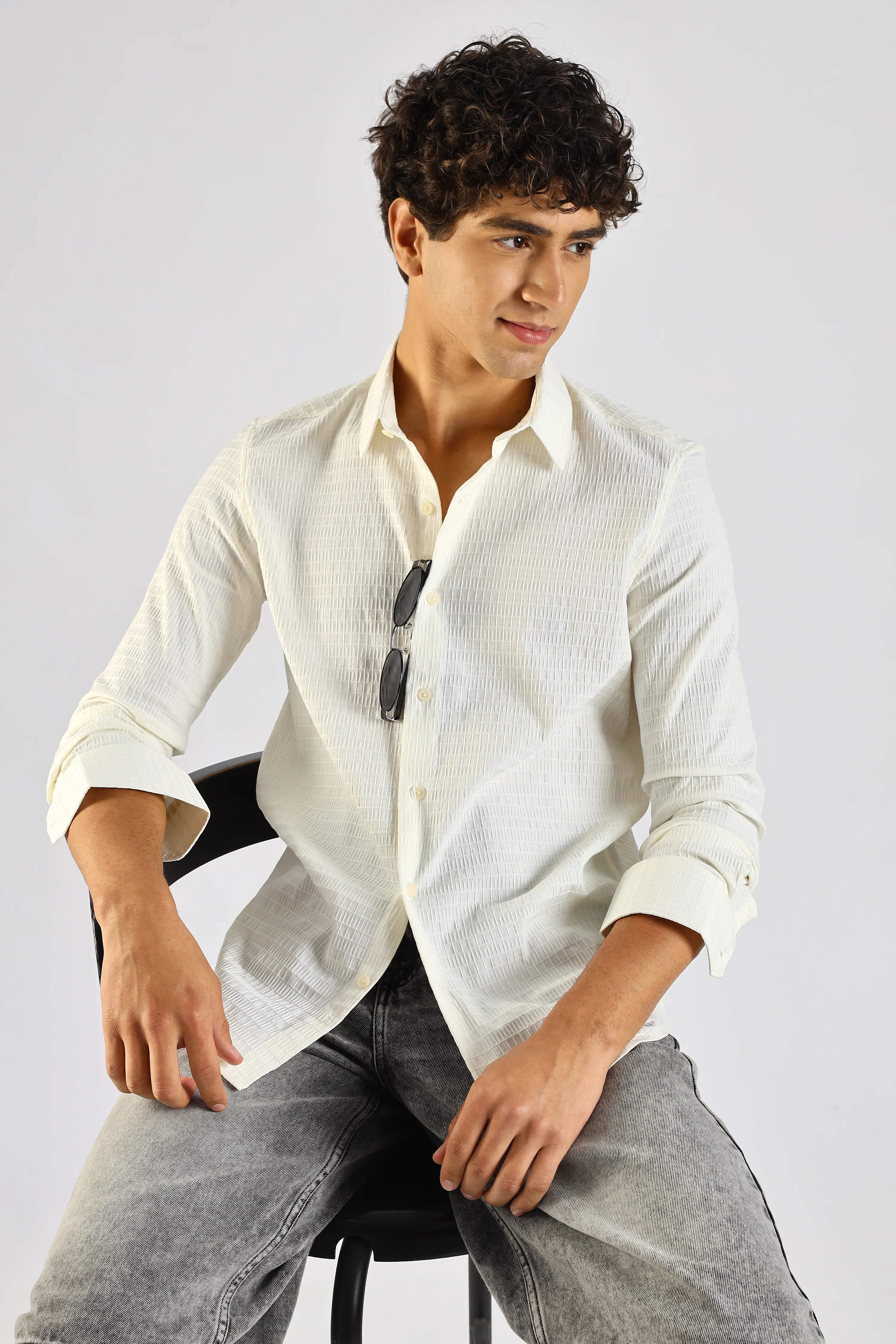 Men White Poly Blend Slim Fit Shirt - Image 9