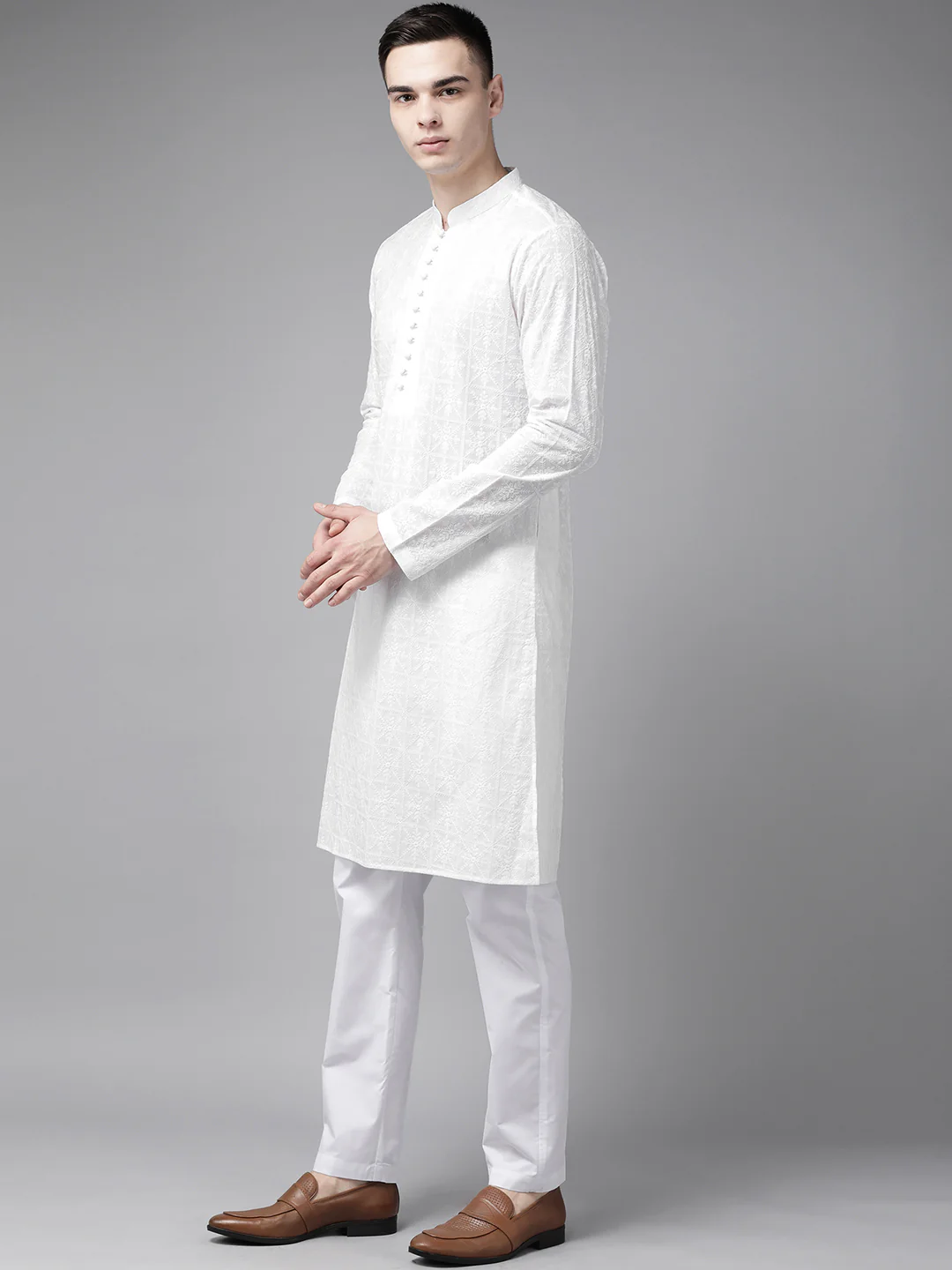 Men White Pure Cotton Chikankari Embroidered Straight Kurta - Image 4