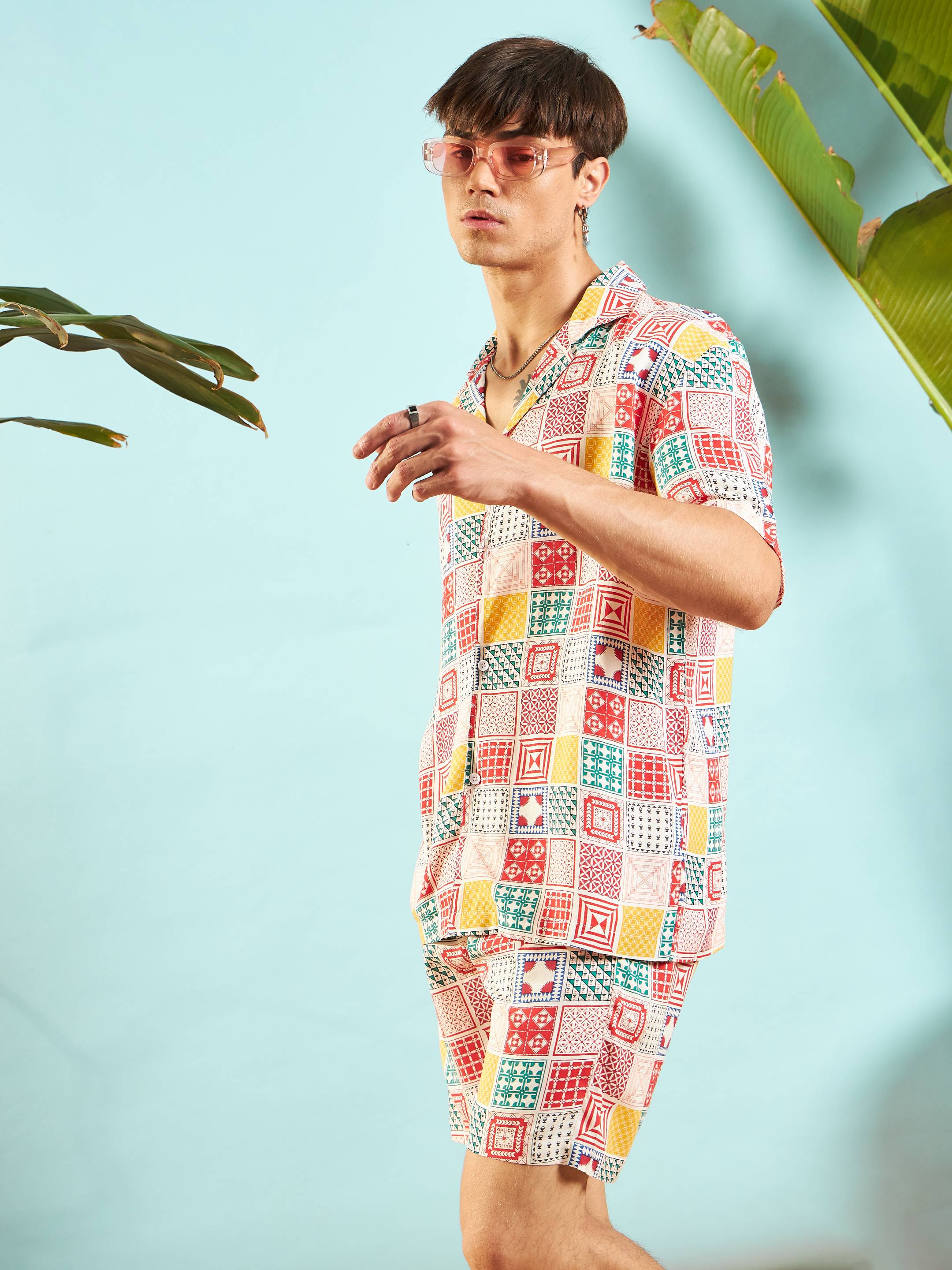 Men White & Red Conversational Print Relax Fit Shirt - Image 3