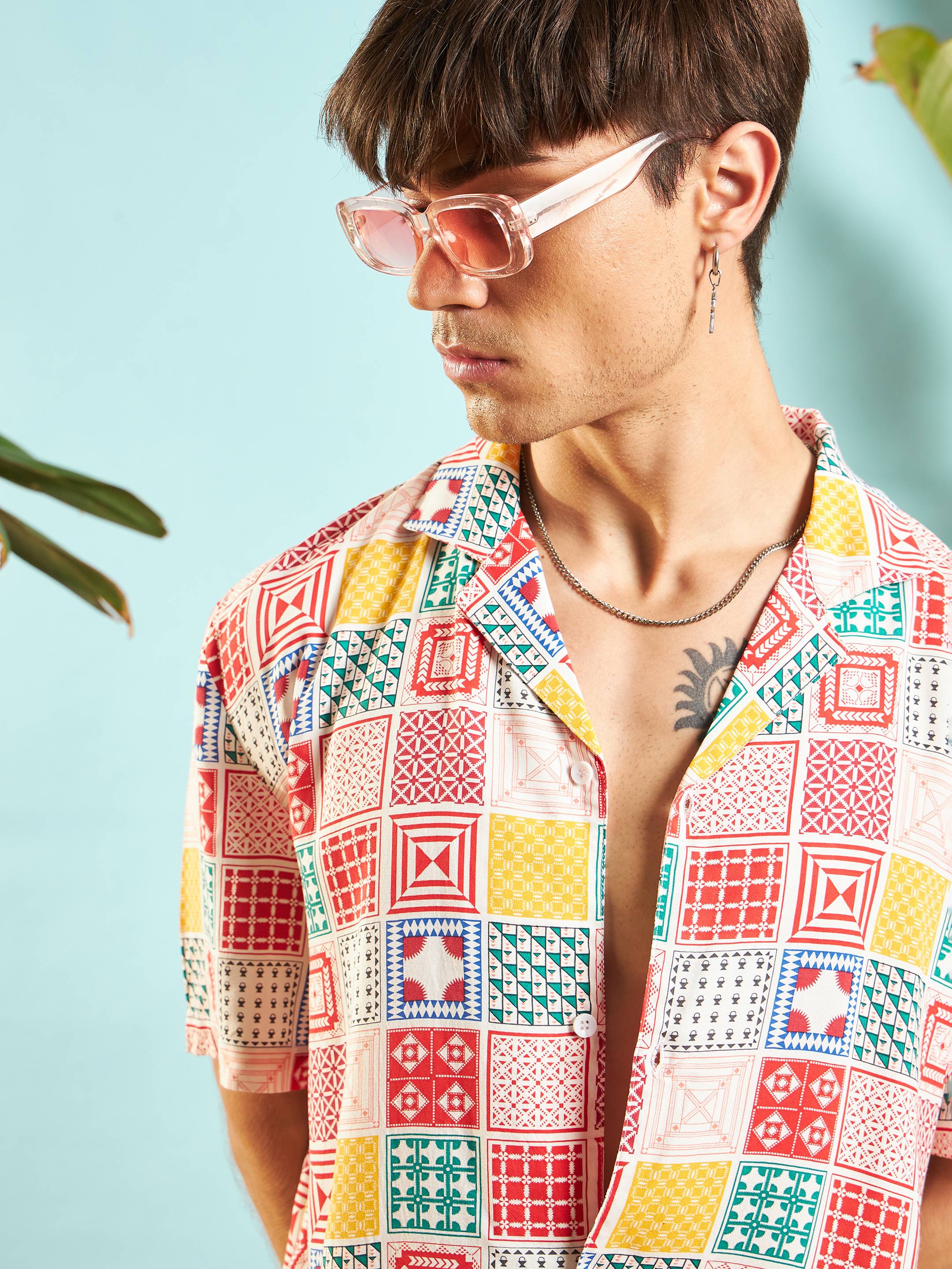 Men White & Red Conversational Print Relax Fit Shirt - Image 4