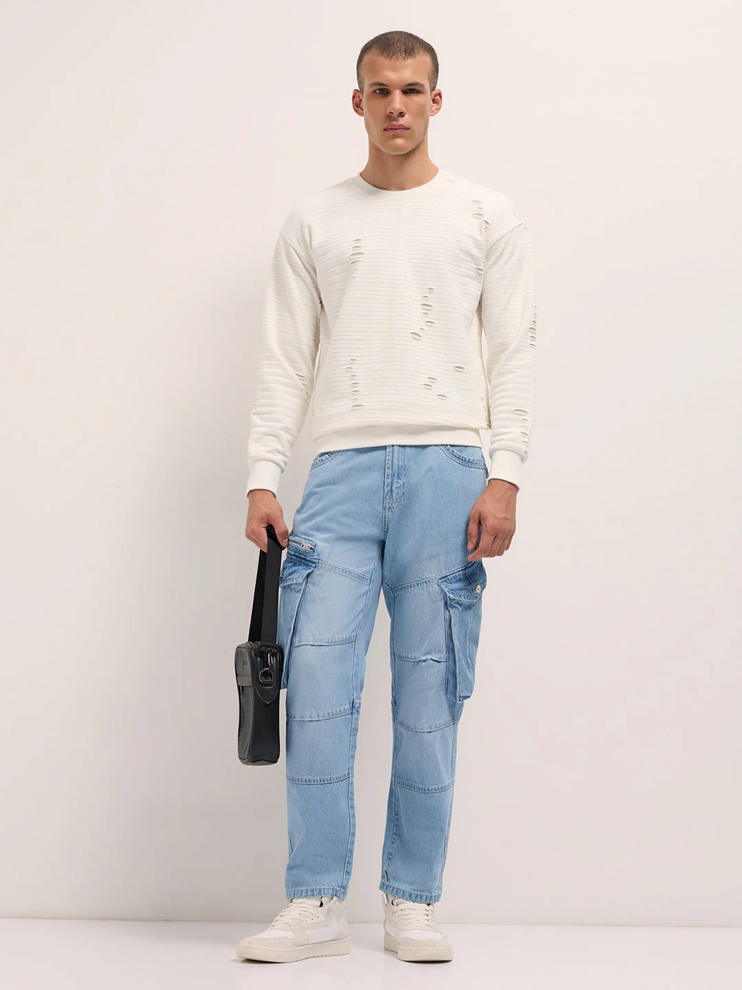 Men White Regular Fit Crew Neck T-Shirt - Image 4