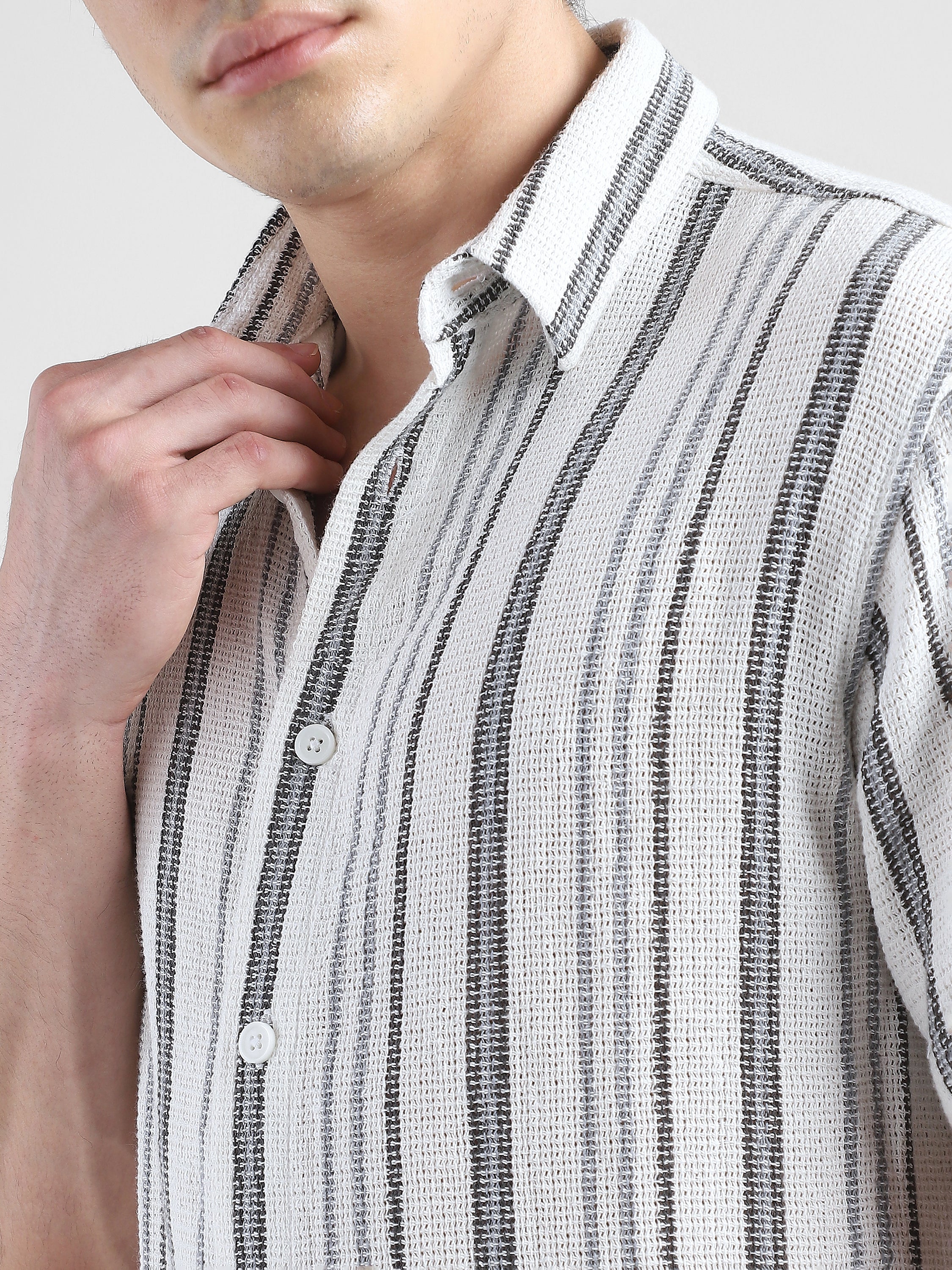 Men White Regular Fit Shirts - Image 5