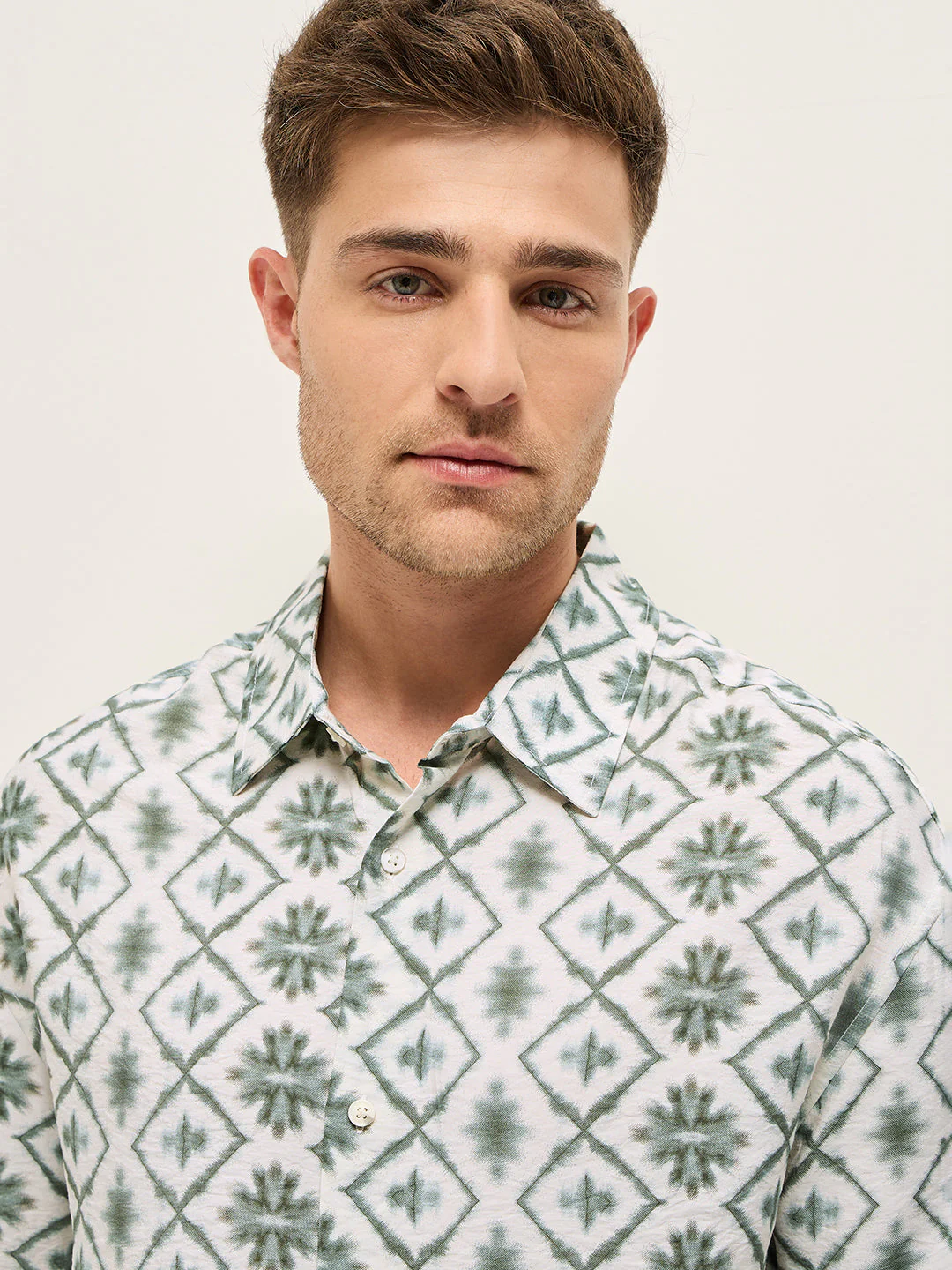 Men White Relax Fit Overshirt - Image 5