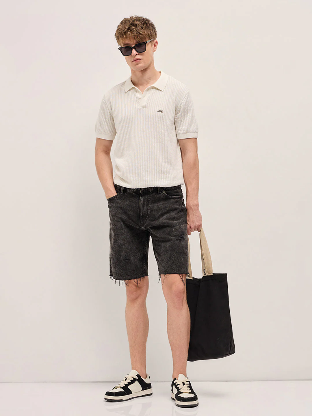 Men White Ribbed Texture Design Slim Fit Polo - Image 4
