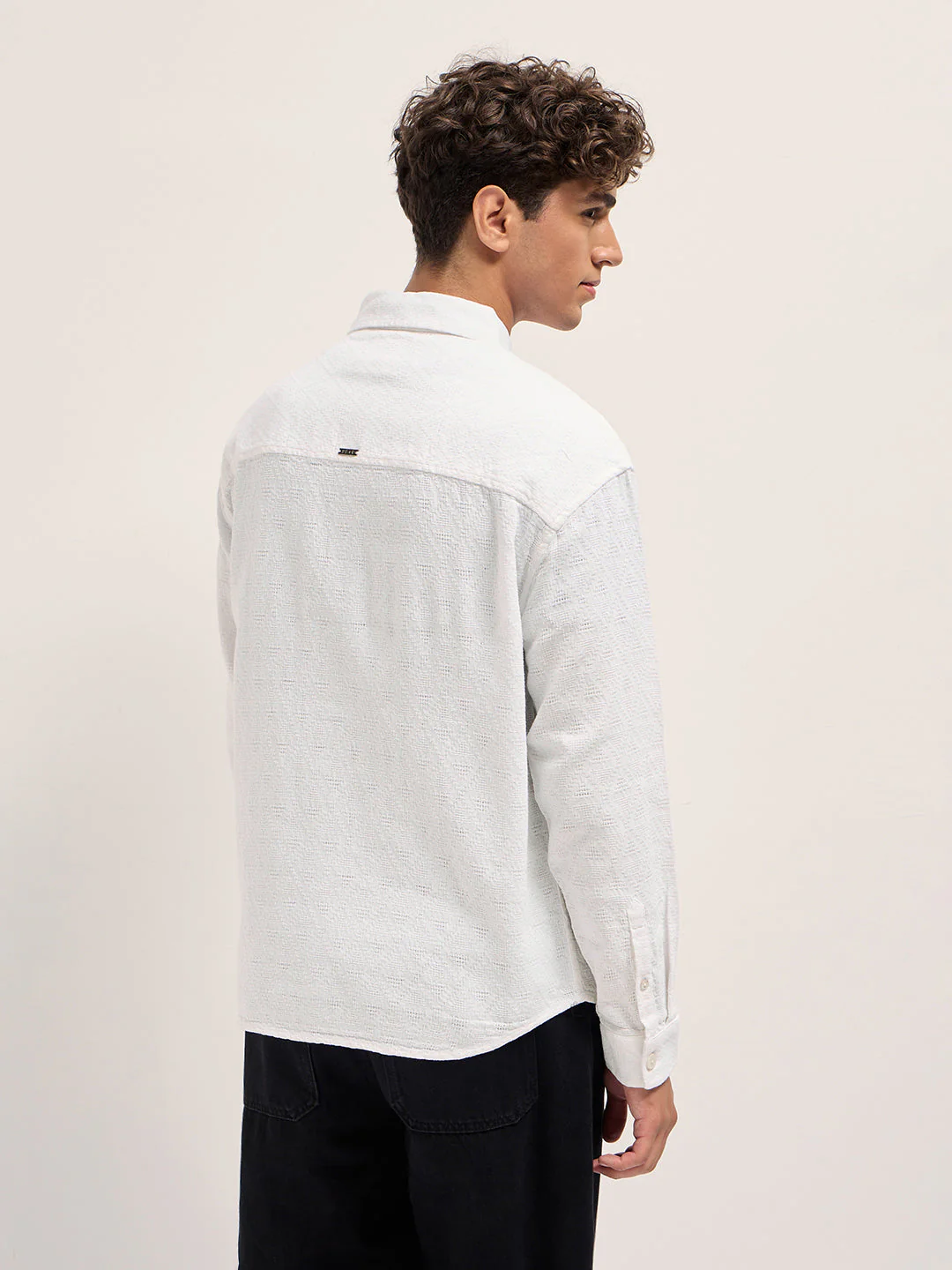 Men White Self-Weave Textured Relaxed Fit Shirt - Image 2