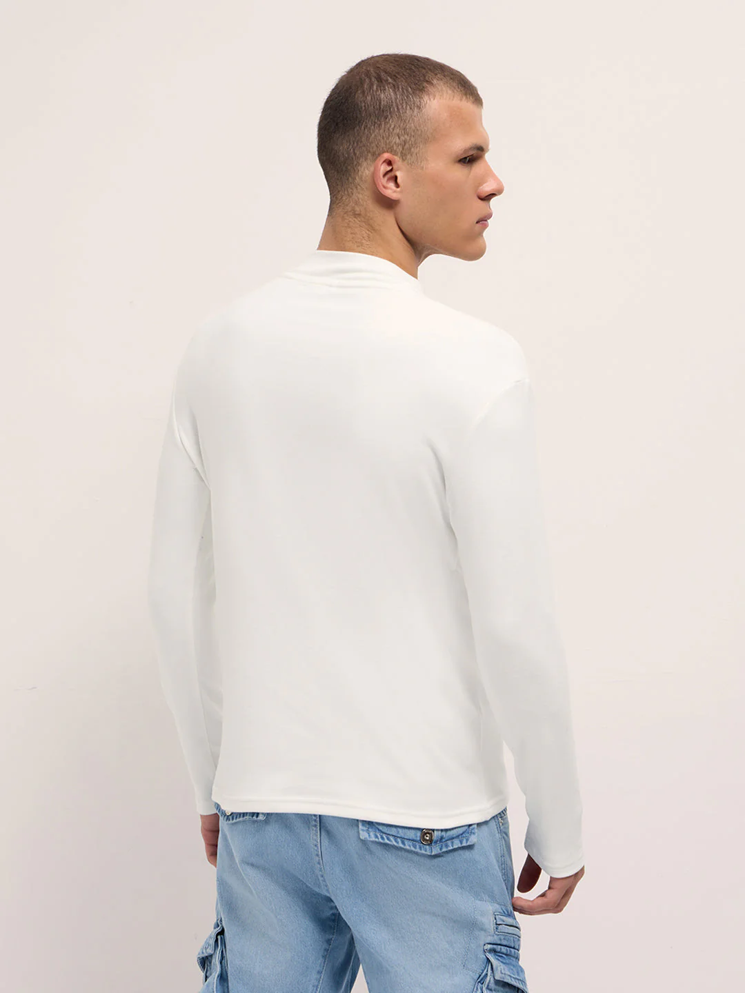 Men White Slim Fit Crew Neck T-Shirt - Image 2