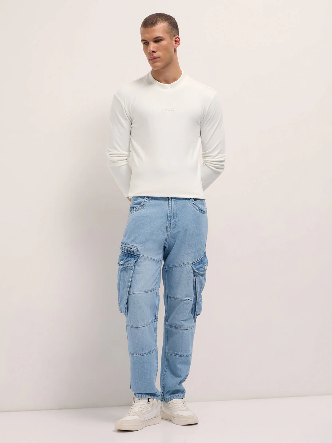 Men White Slim Fit Crew Neck T-Shirt - Image 4