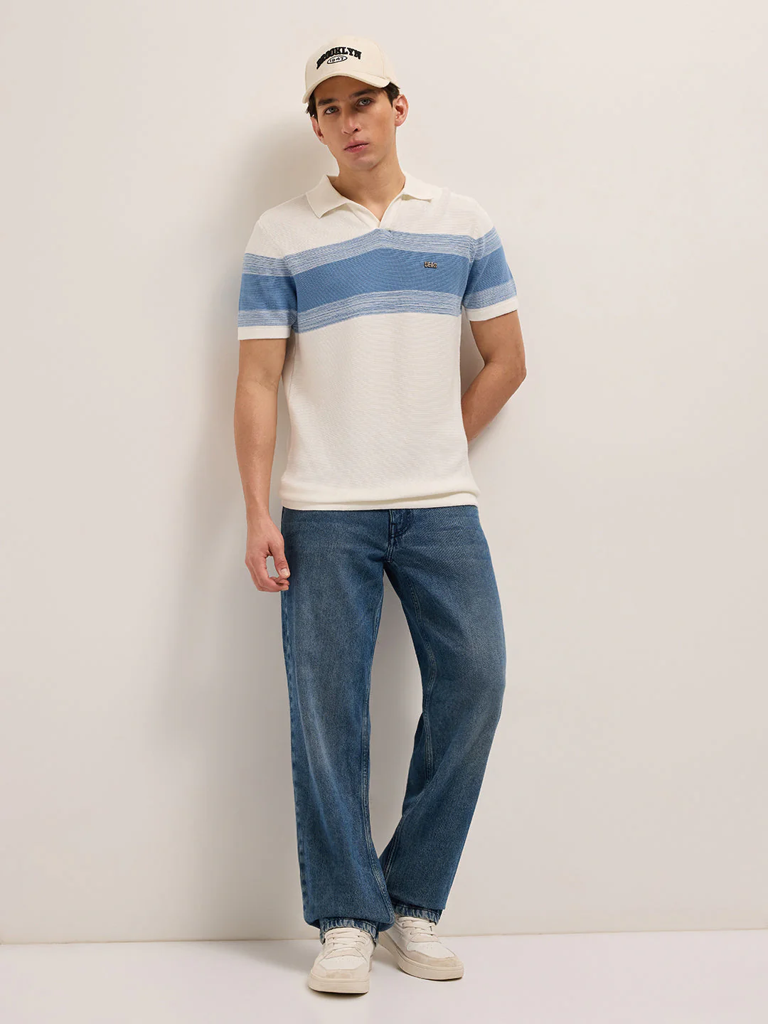 Men White Slim Fit Flat Knit Polo - Image 4