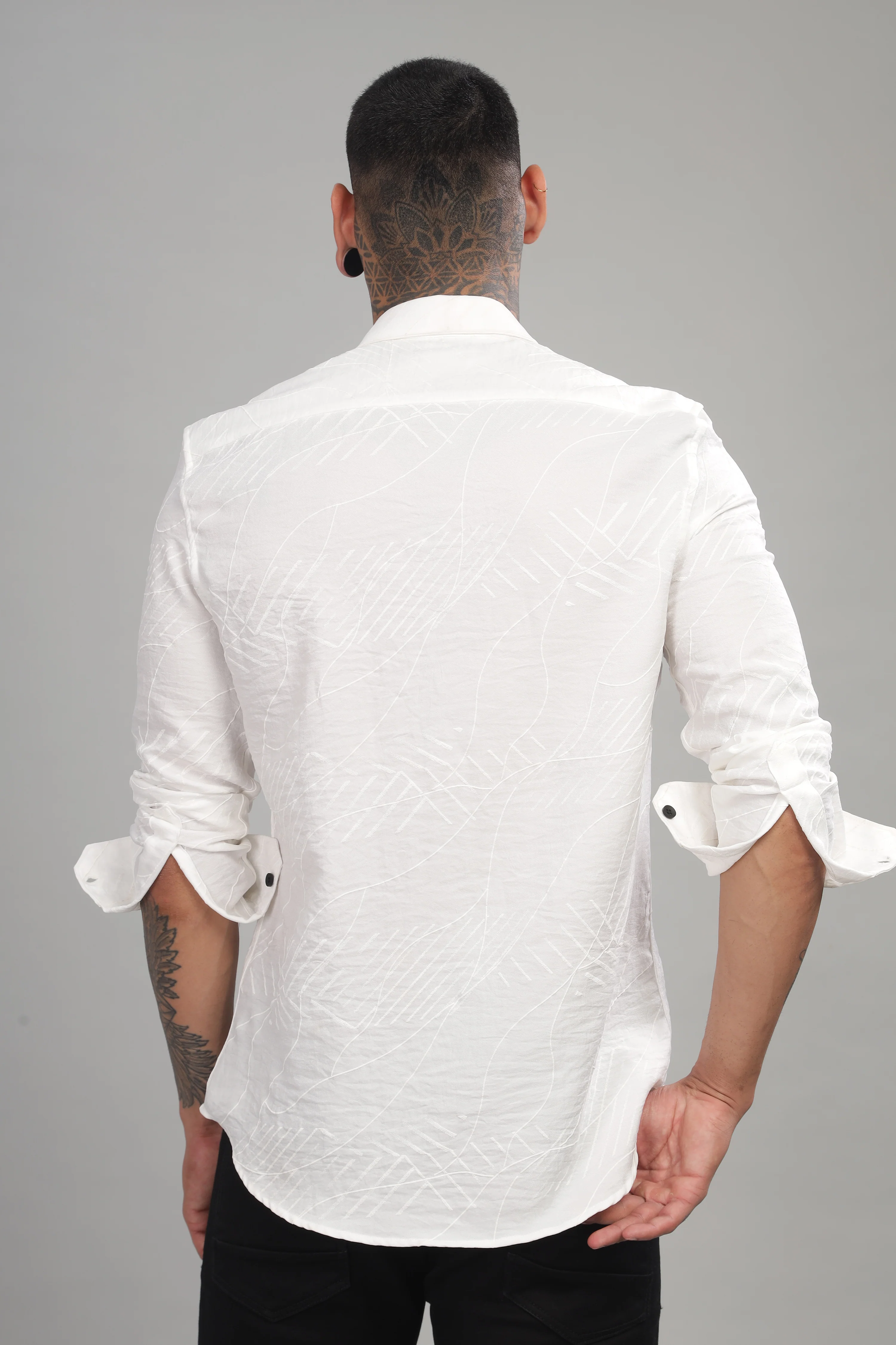 Men White Slim Fit Shirt - Image 2