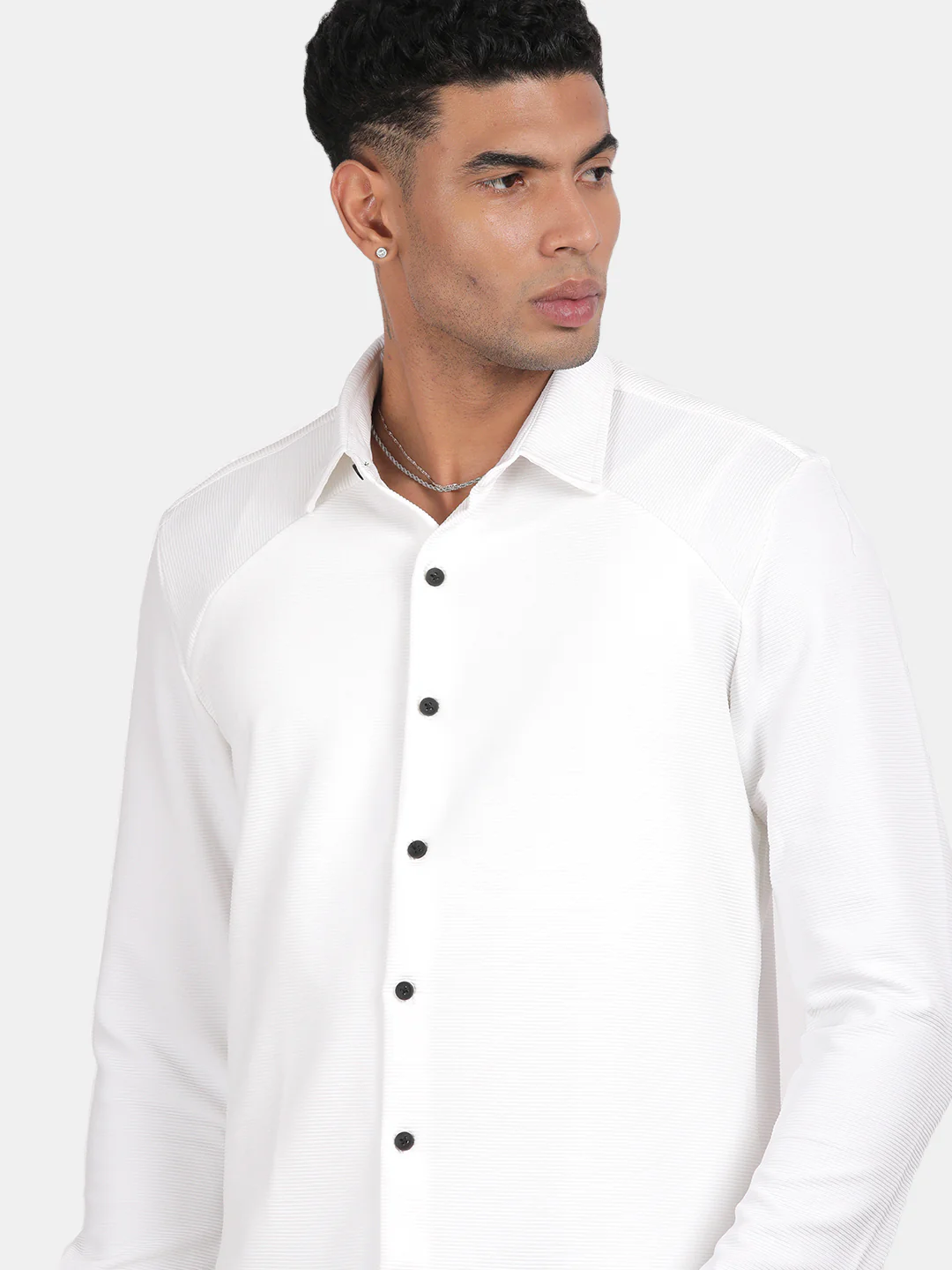Men White Slim Fit Spread Collar Full Sleeve Casual Shirt - Image 6