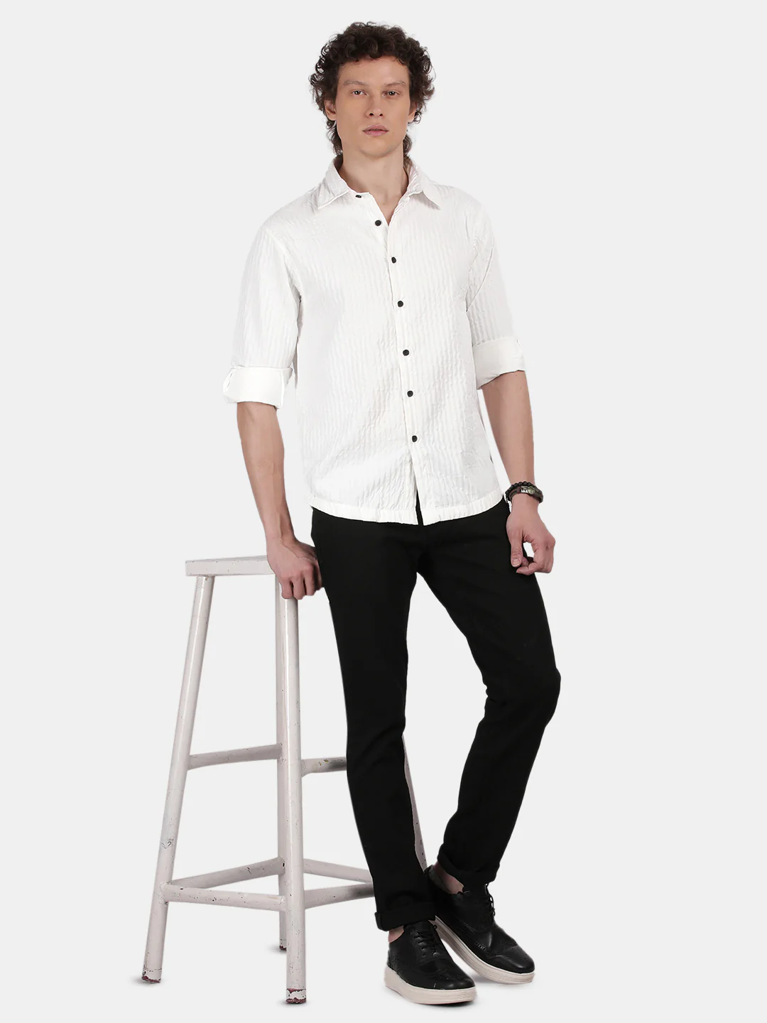 Men White Slim Fit Spread Collar Full Sleeve Casual Shirt - Image 3