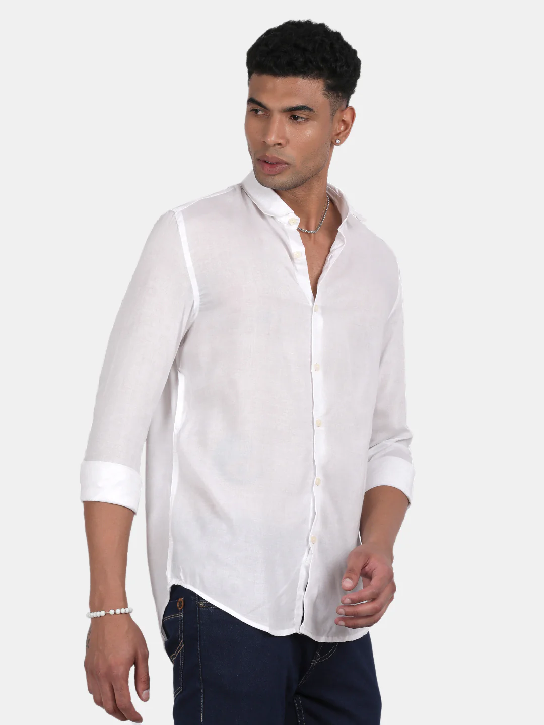 Men White Slim Fit Spread Collar Full Sleeve Casual Shirt - Image 4