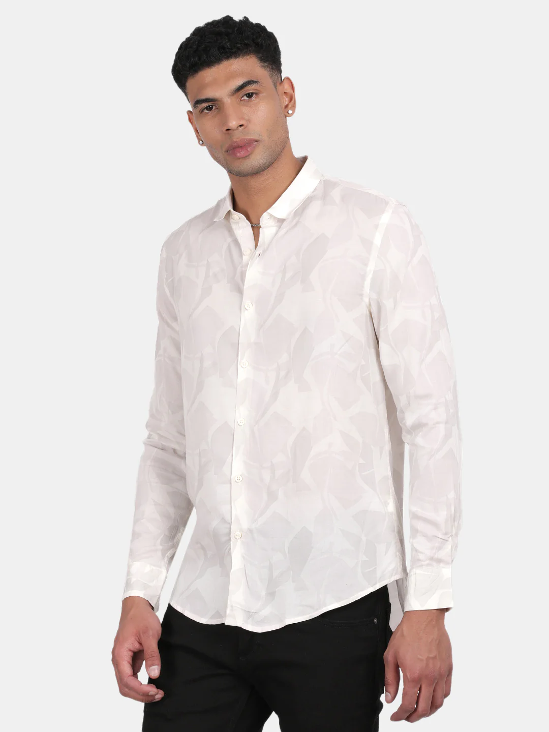 Men White Slim Fit Spread Collar Full Sleeve Casual Shirt - Image 5