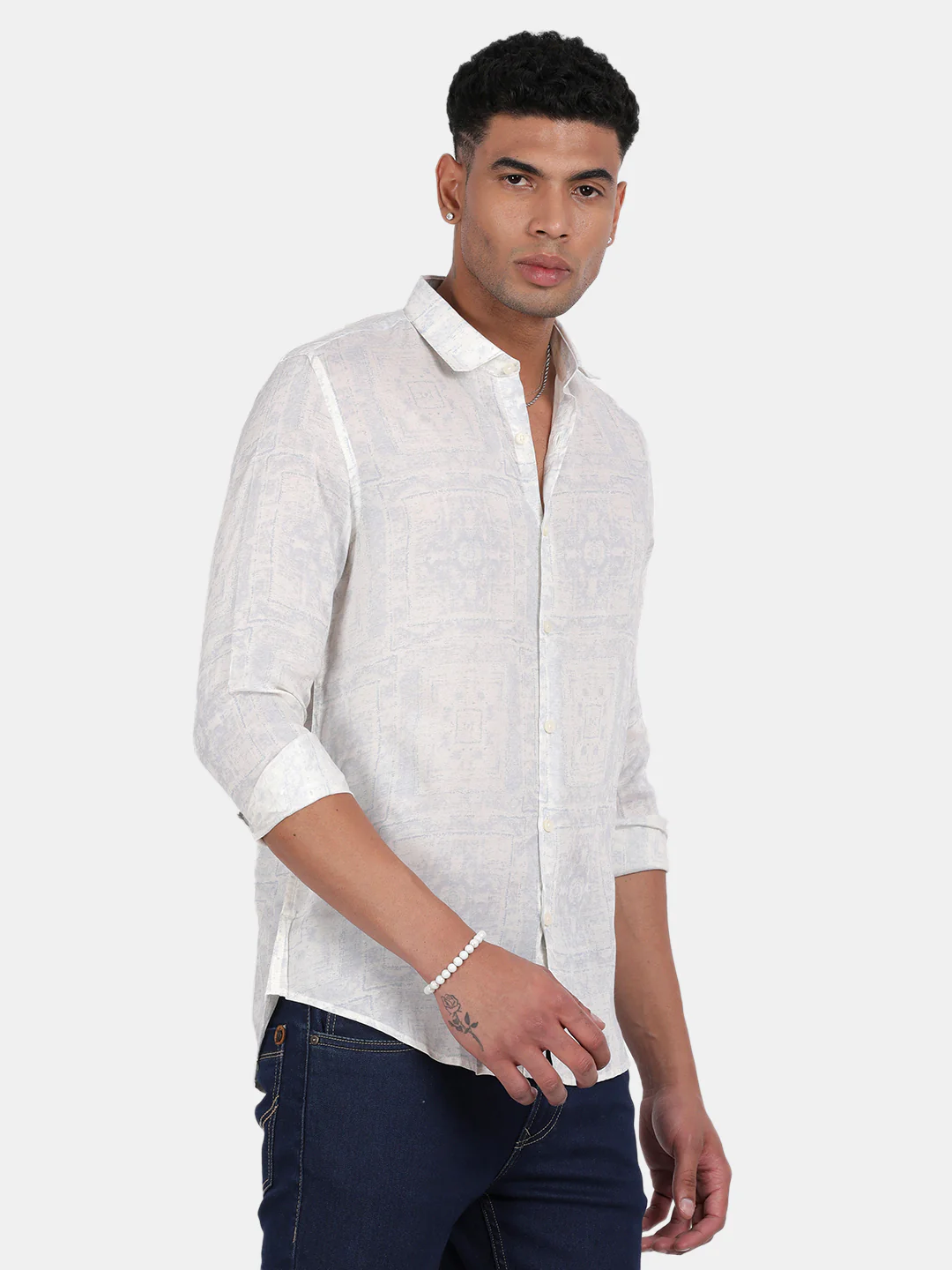 Men White Slim Fit Spread Collar Full Sleeve Casual Shirt - Image 5