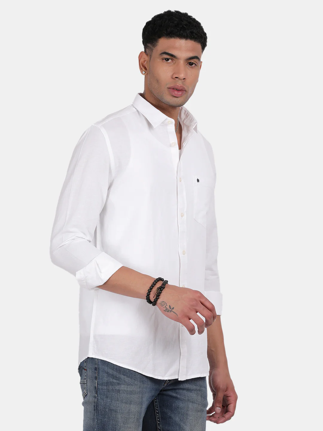 Men White Slim Fit Spread Collar Full Sleeve Casual Shirt - Image 4