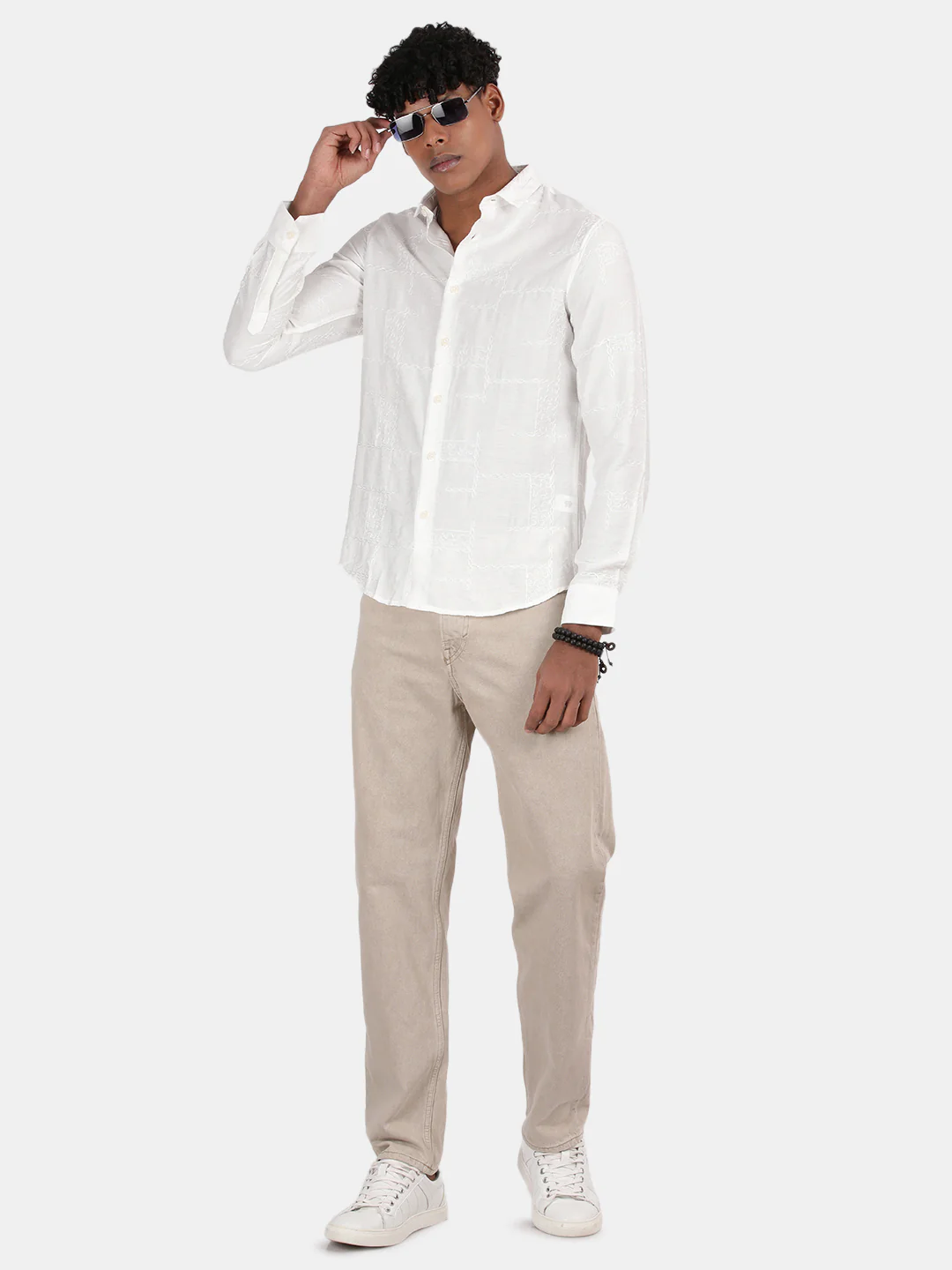 Men White Slim Fit Spread Collar Full Sleeve Casual Shirt - Image 3