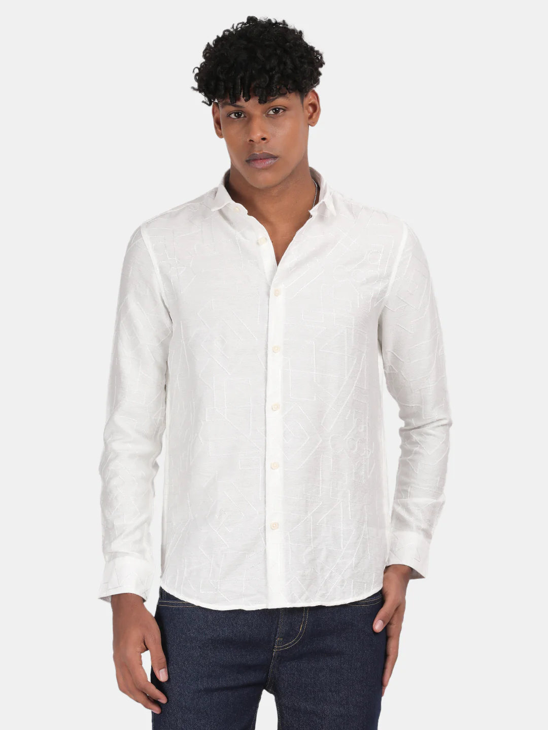 Men White Slim Fit Spread Collar Full Sleeve Casual Shirt - Image 4