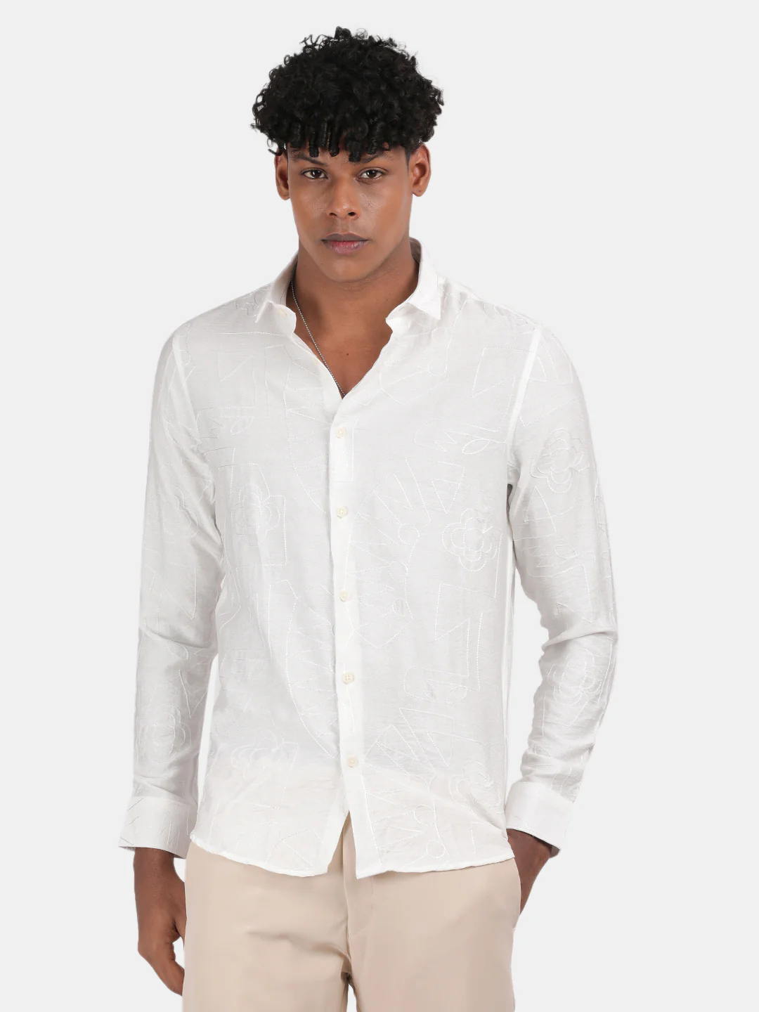 Men White Slim Fit Spread Collar Full Sleeve Casual Shirt - Image 4
