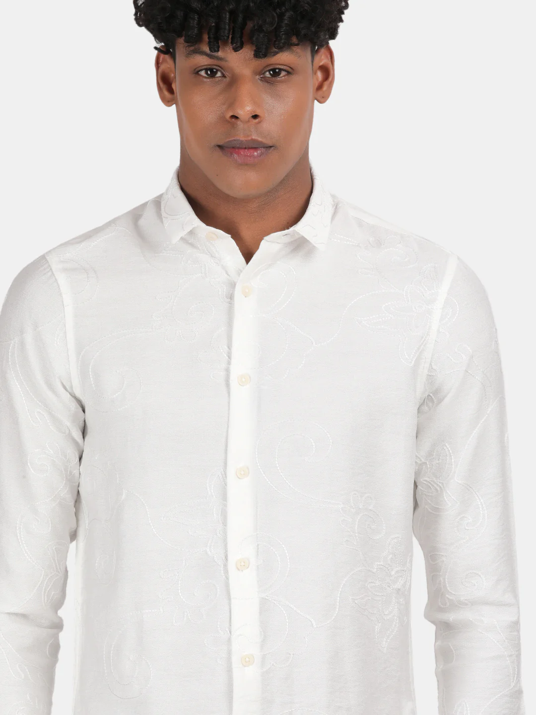 Men white Slim Fit Spread Collar Full Sleeve Casual Shirt - Image 6